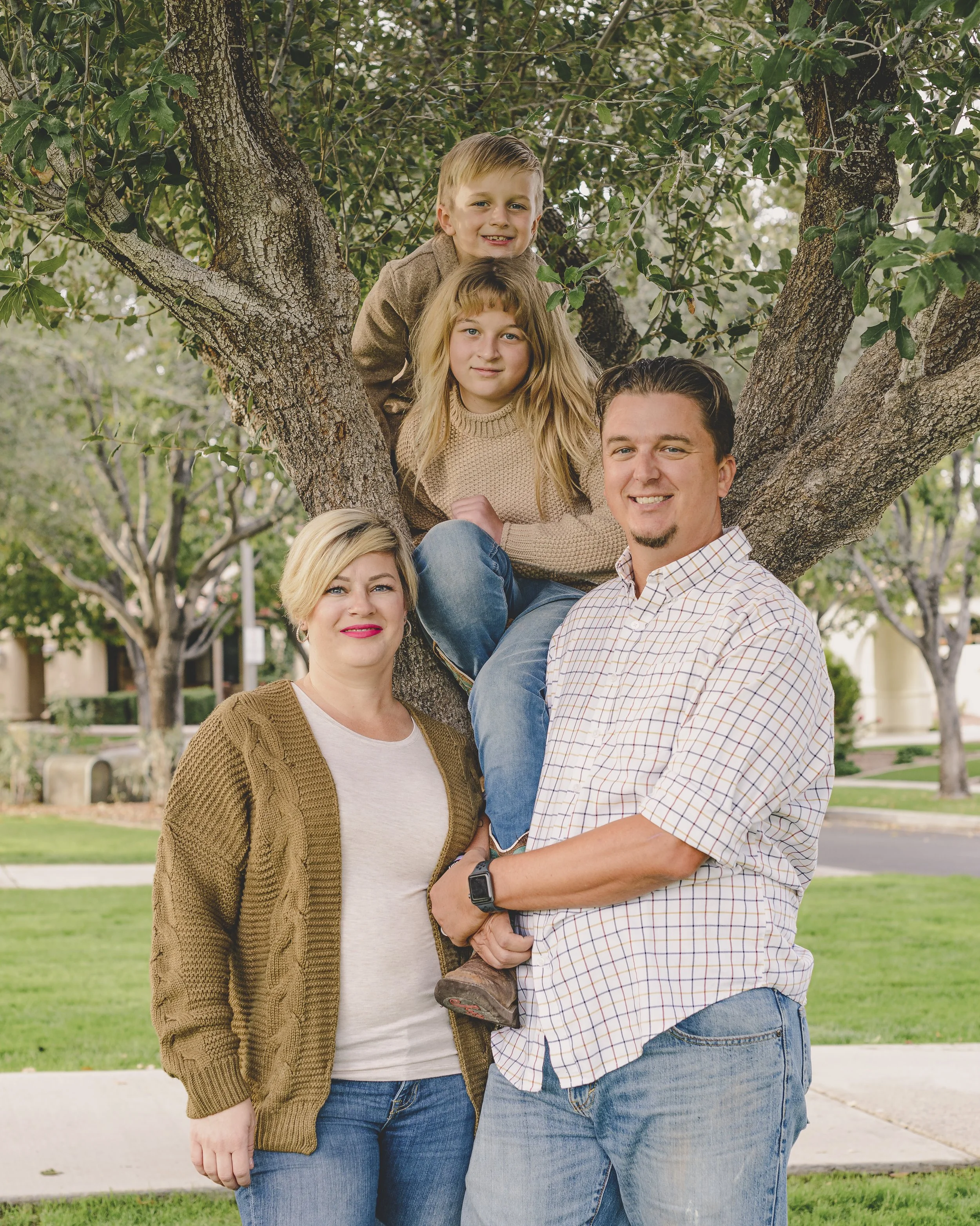 Rennacker Studio_Phoenix Portrait Photographer_211120_Hailey Family_DSC4873.jpg