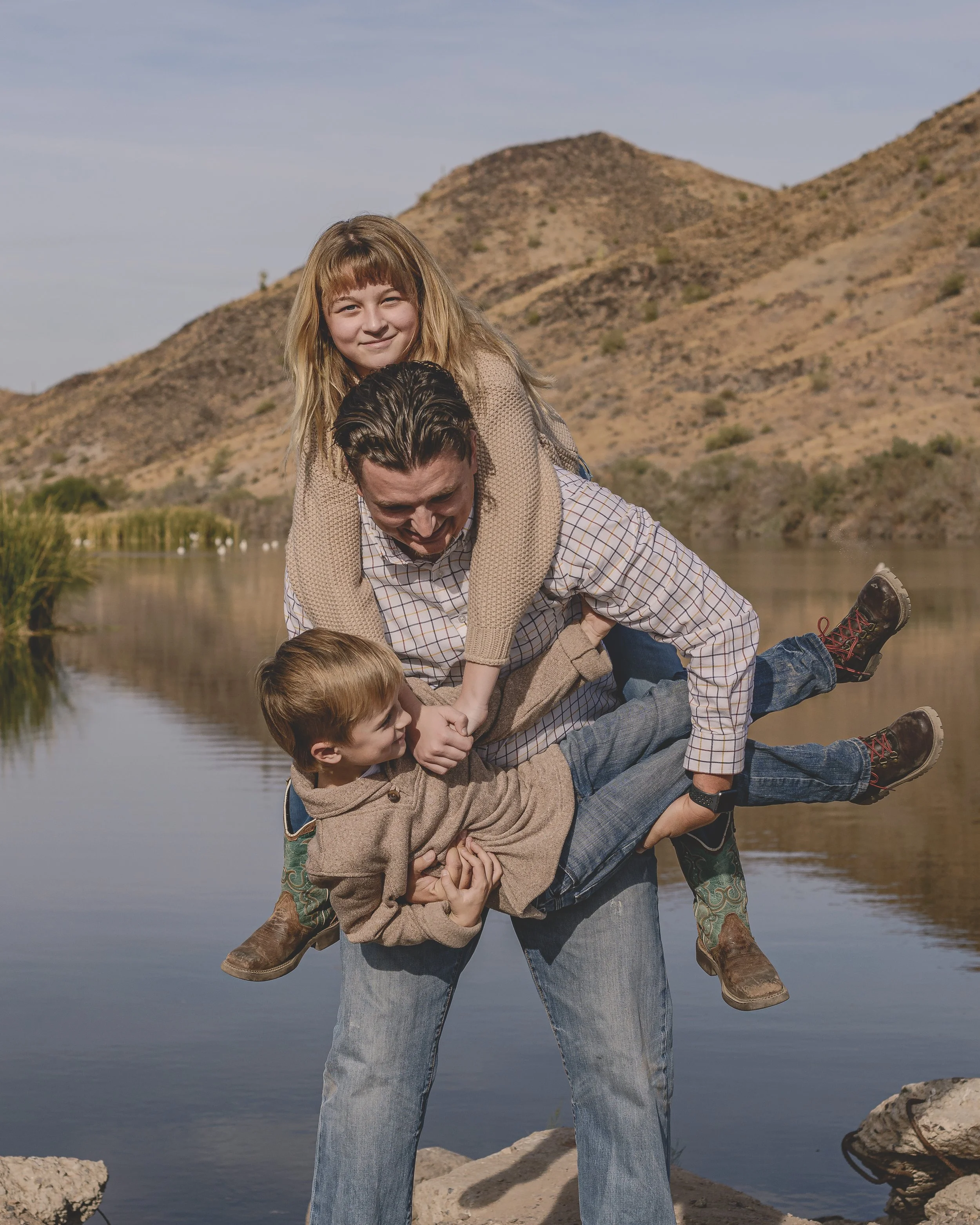 Rennacker Studio_Phoenix Portrait Photographer_211120_Hailey Family_DSC4585.jpg