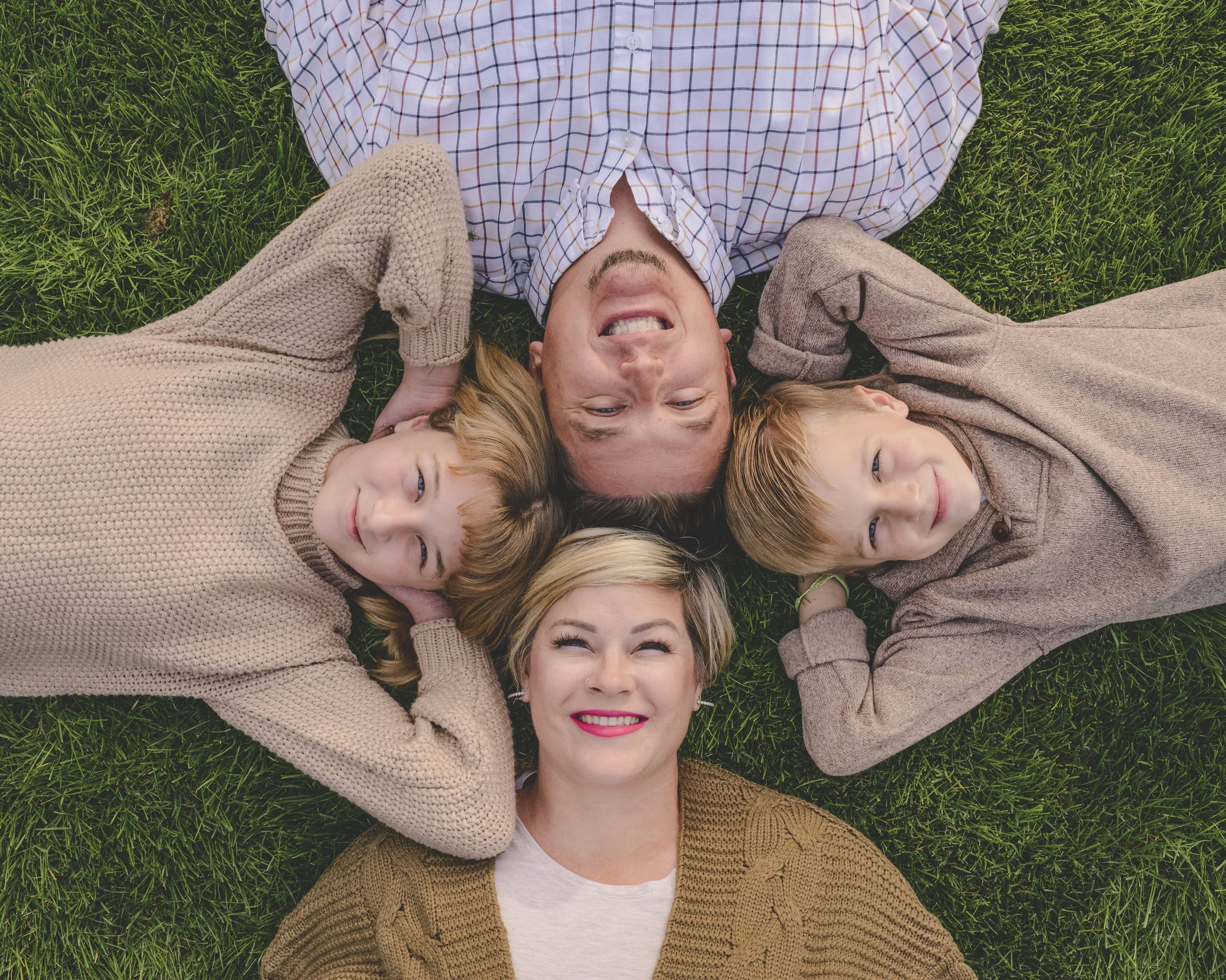 Rennacker Studio_Phoenix Portrait Photographer_211120_Hailey Family_DSC4932.jpg