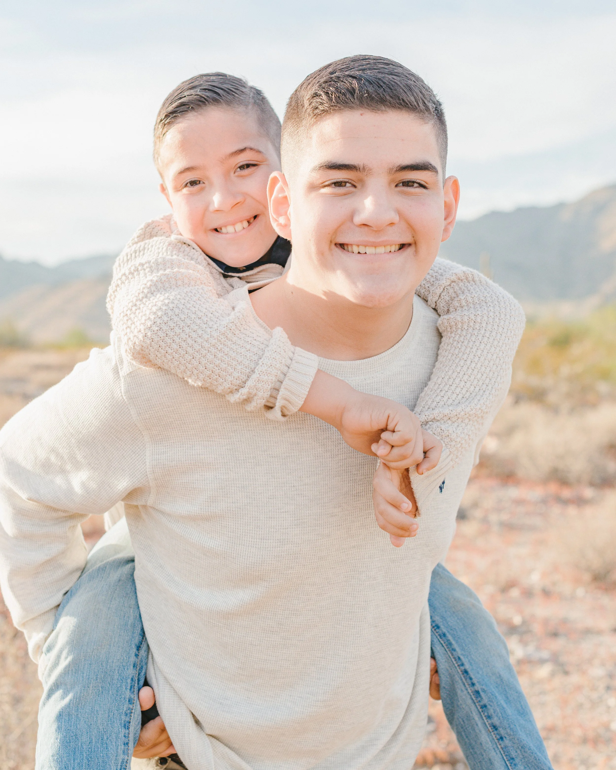 Rennacker Studio_Headshot Photography_211222_Valledor Family_DSC5597.jpg