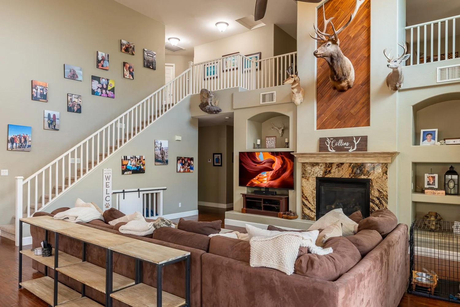 210917-15094 W Sells Drive Goodyear Arizona 85395-Great Room_DSC0941-HDR-Edit.jpg