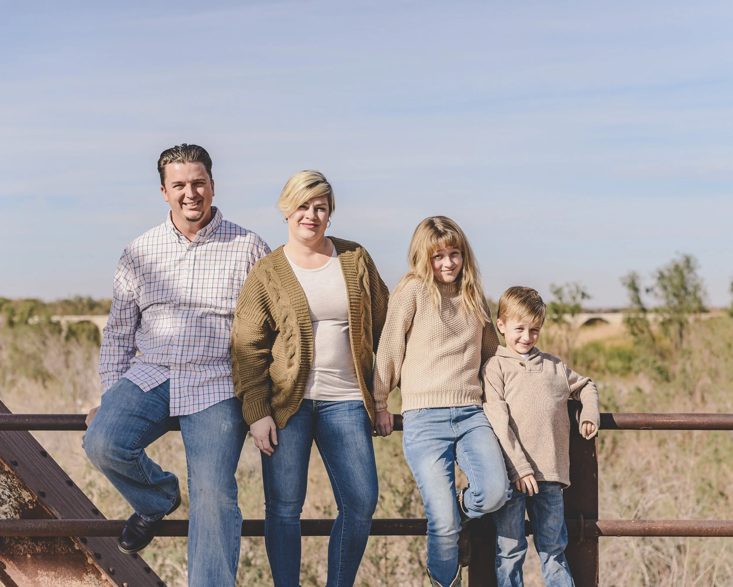 Rennacker Studio_Phoenix Portrait Photographer_211120_Hailey Family_DSC4288.jpg