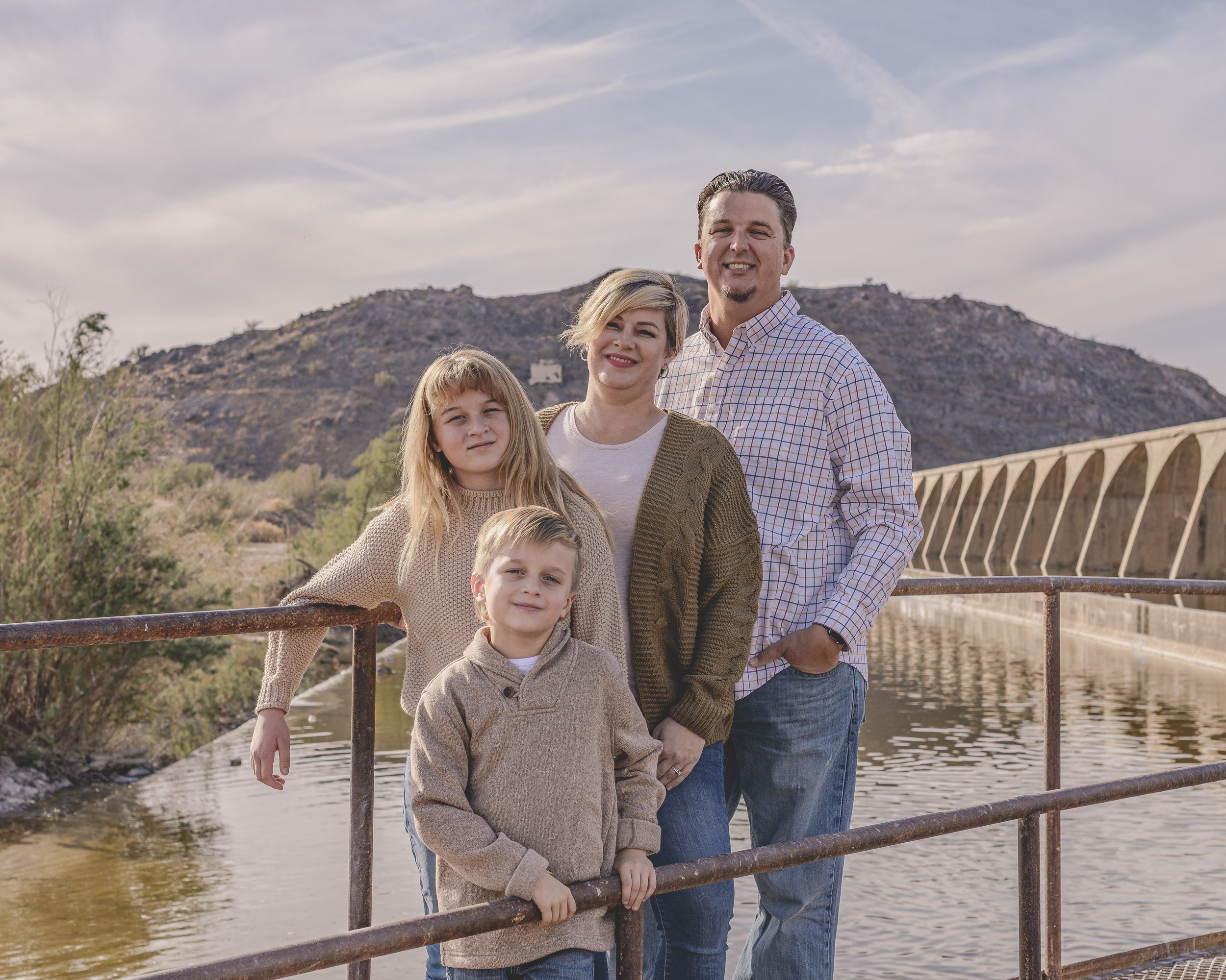 Rennacker Studio_Phoenix Portrait Photographer_211120_Hailey Family_DSC4472.jpg