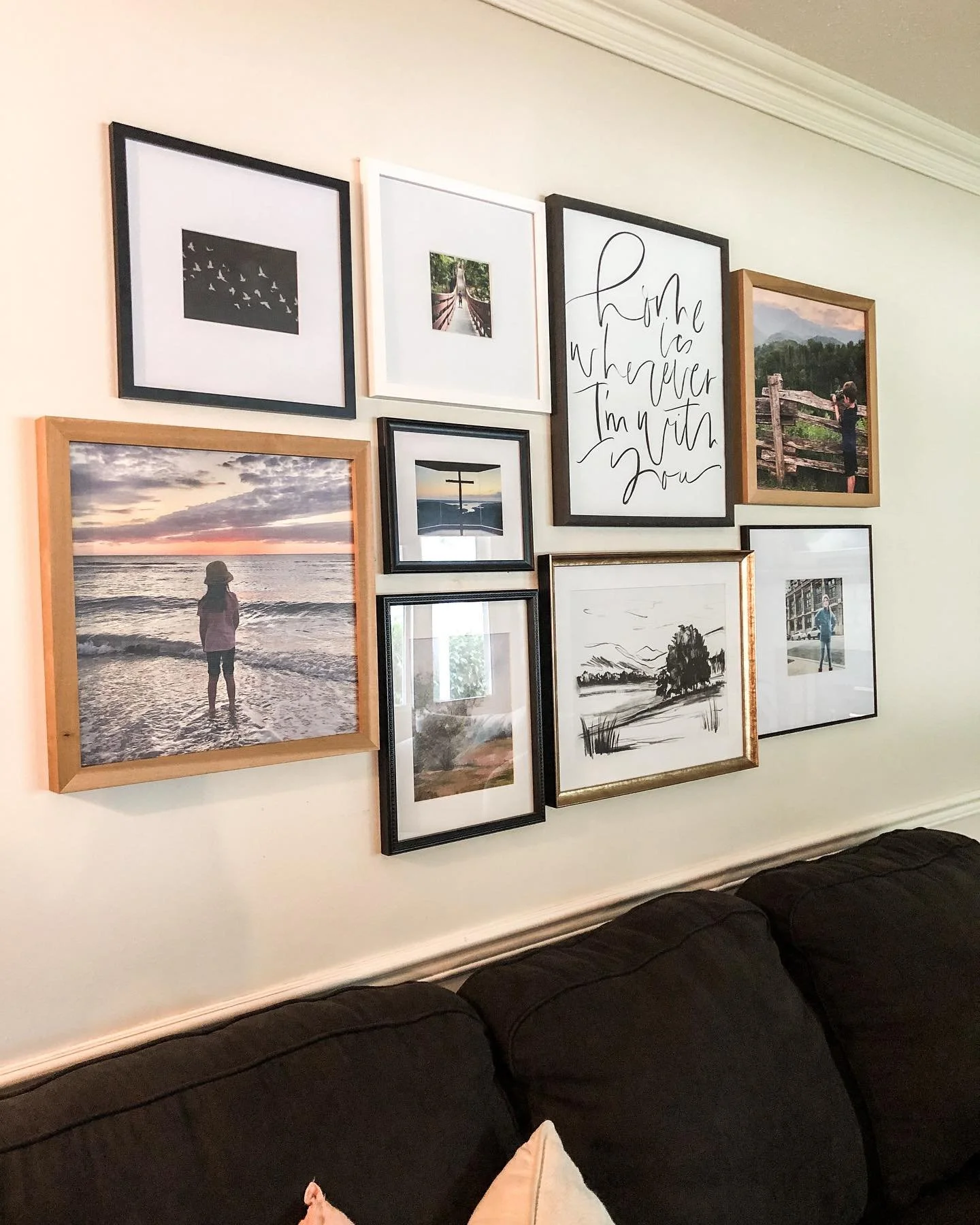 If only you knew what the wall looks like behind these frames ⚒️⚒️ 

I just need to swap out a couple of prints and considering extending the gallery. What do we think? Should I extend it keep as is?

Also feeling like there is too much black so I ma
