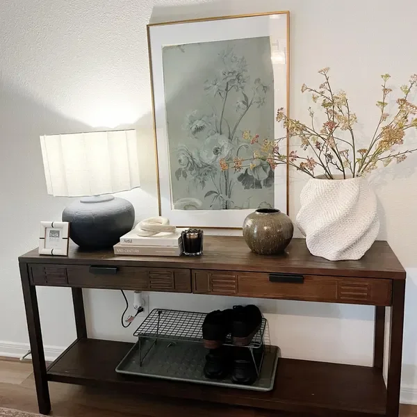 Hanni-foyer after.webp