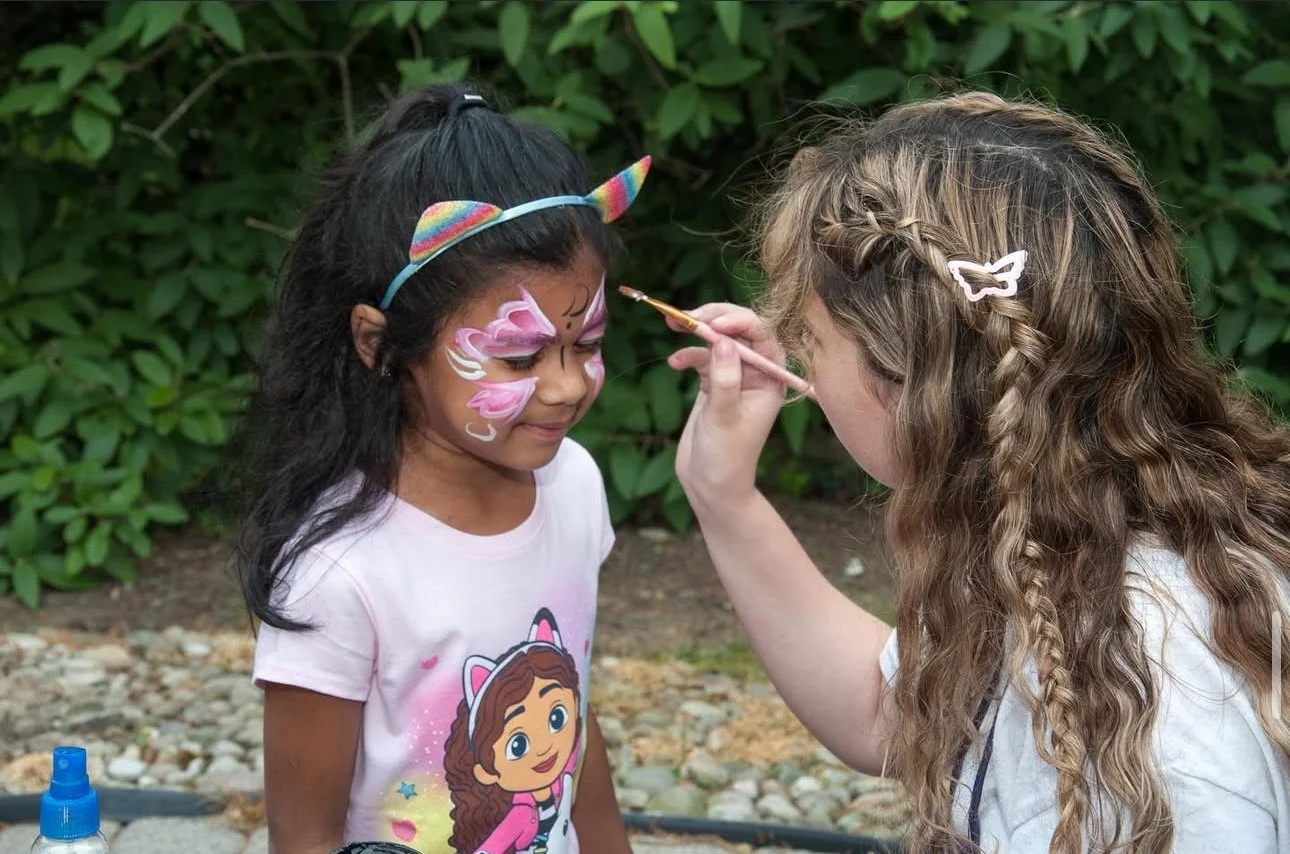 Wish Upon a Party
children's party entertainment
birthday party entertainment
professional party artists
princess performer
princess party
magical moments
fairy-tale experience
themed party entertainment
children's events
party decorations
balloon de