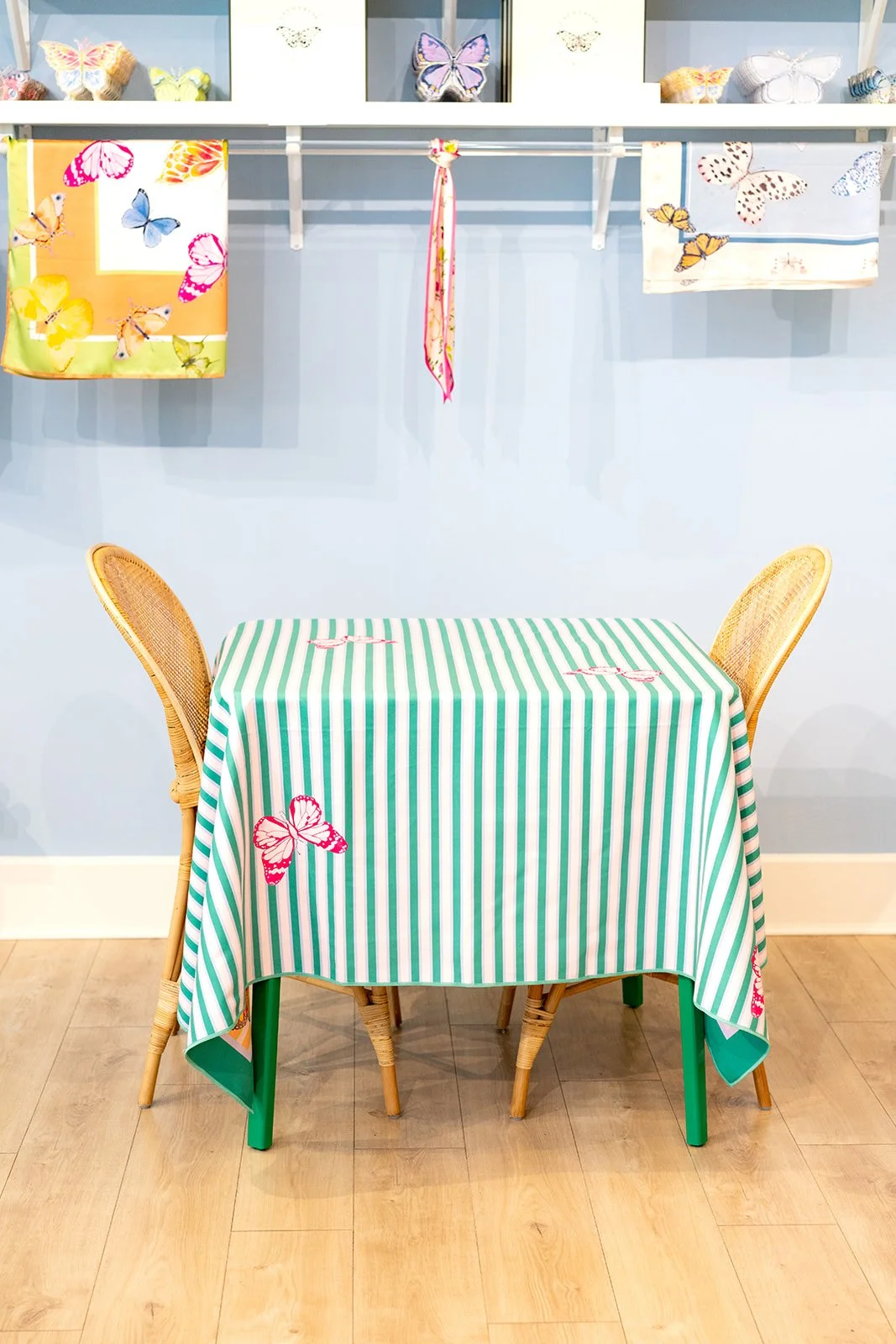CC_ButterflyTablecloths_76.jpg