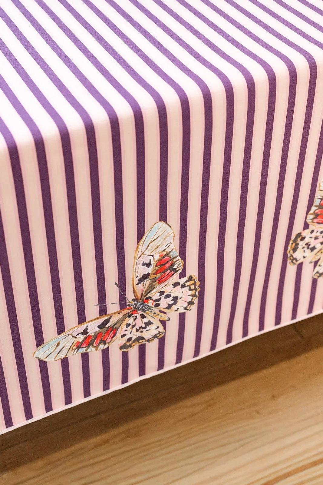 CC_ButterflyTablecloths_07.jpg