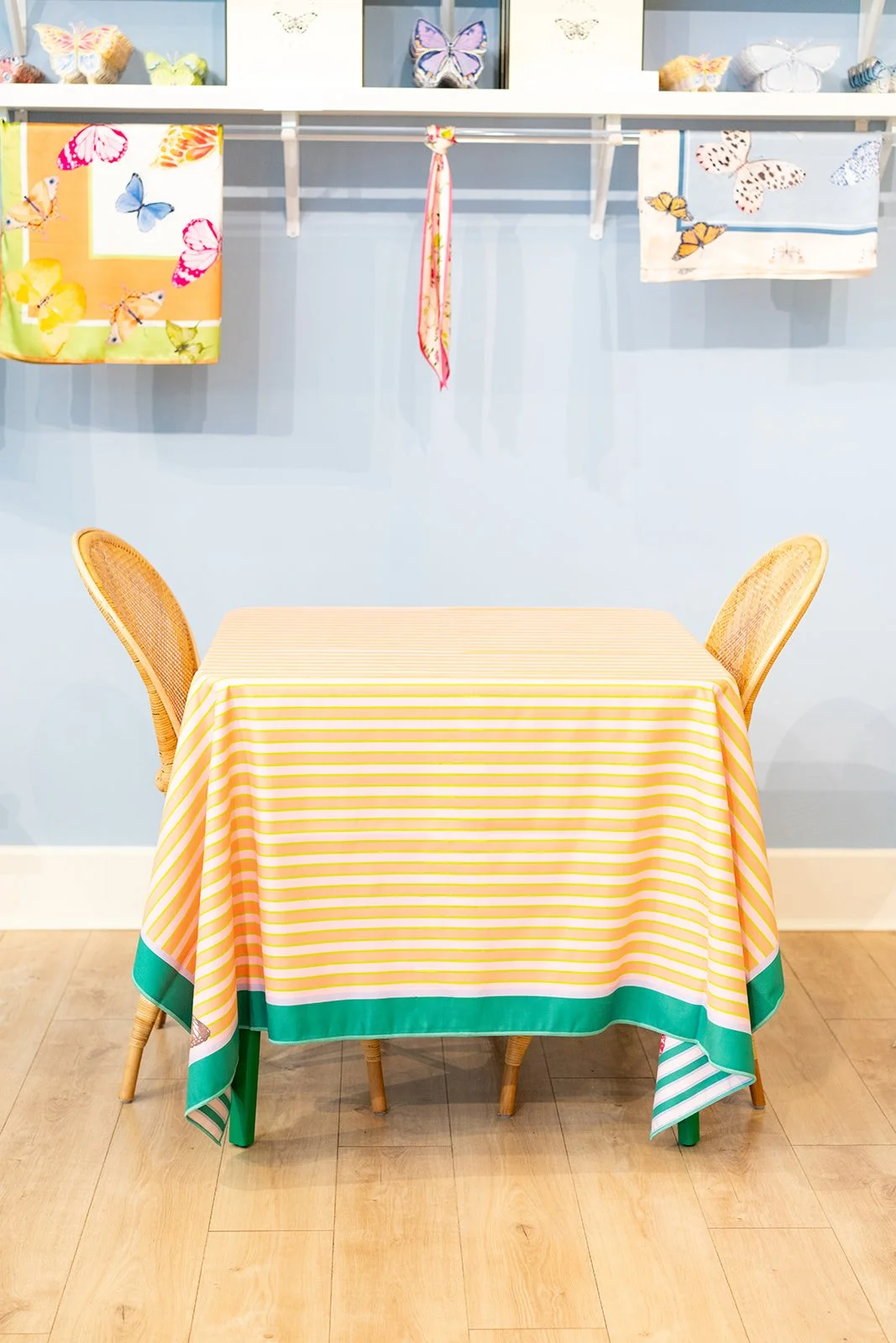 CC_ButterflyTablecloths_74.jpg