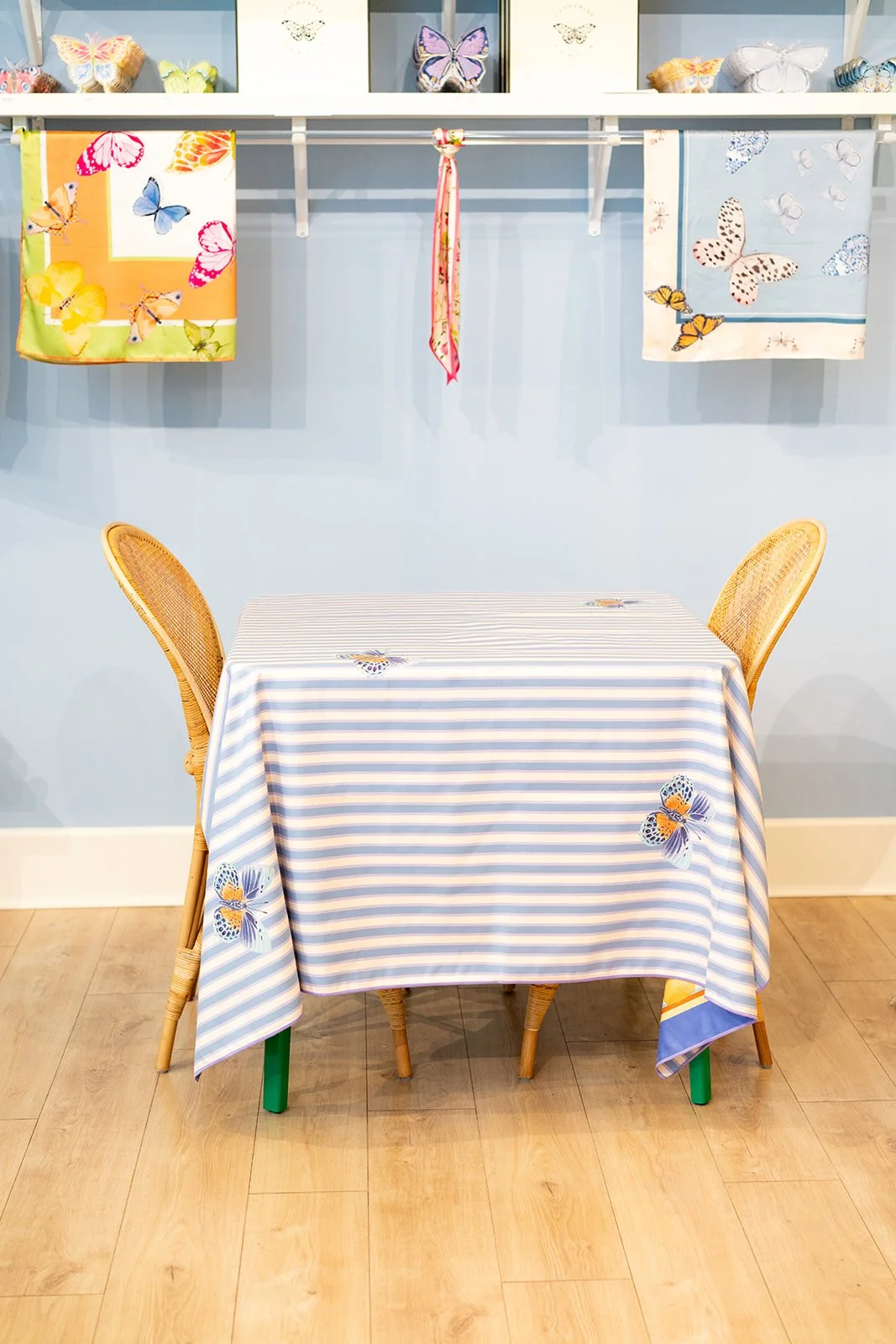 CC_ButterflyTablecloths_84.jpg