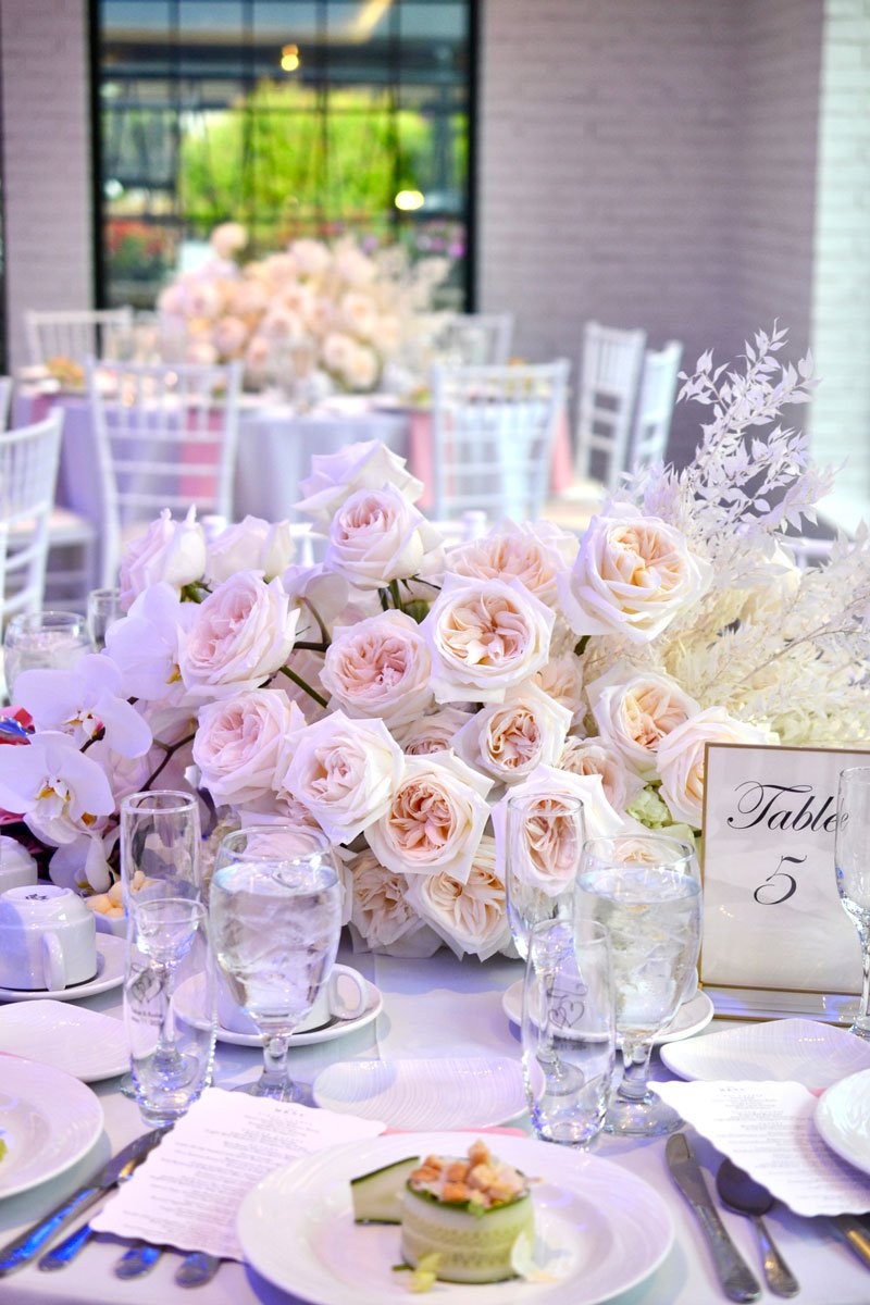 Centerpieces-Swan-Club-on-the-Harbor-Glenwood-road-Roslyn-New-York.jpg