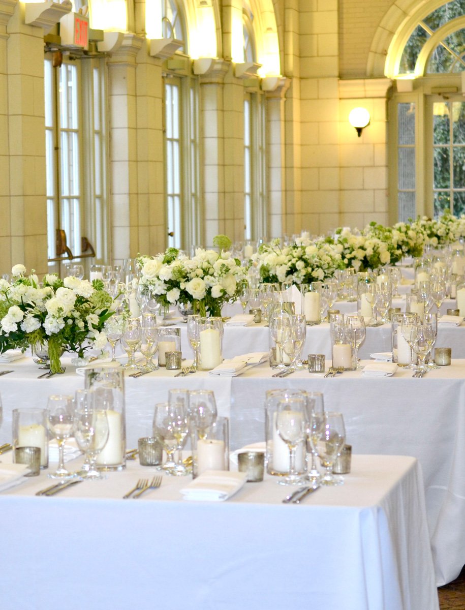 Wedding-centerpieces-at-Purslane-at-the-Boathouse-Prospect-Park-Brooklyn