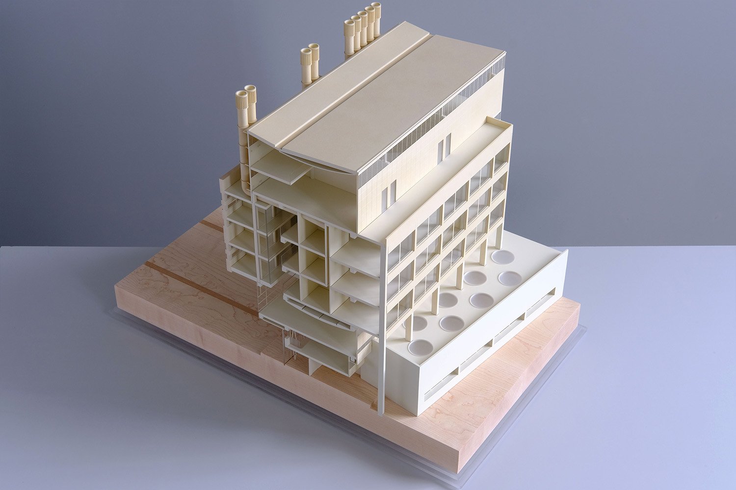 Presentation model 1_75 Sectional Model_FJC Anita B Lawrence Centre 4.jpg