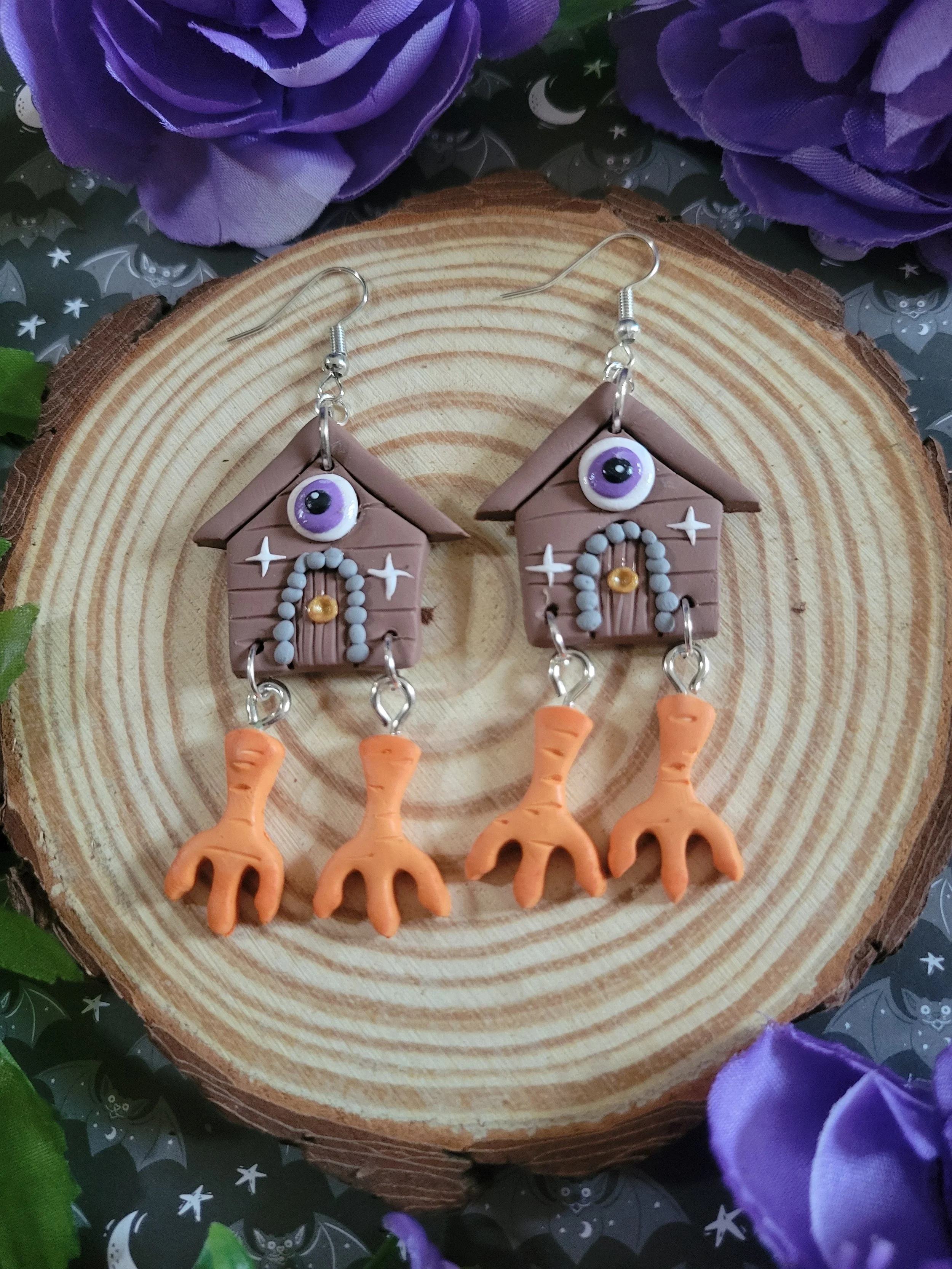 Eye See You Witch Huts