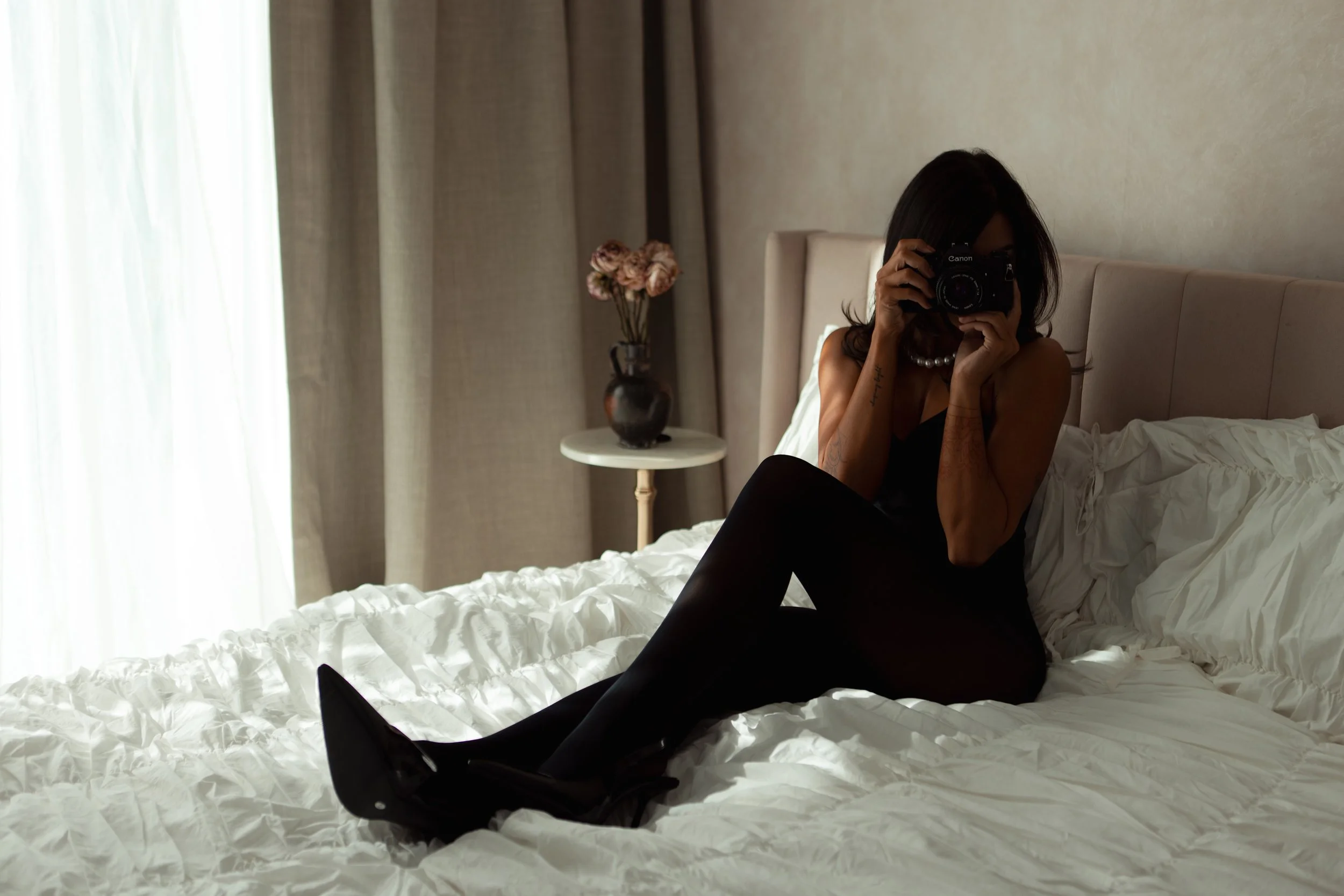 boudoir photography with tutti
