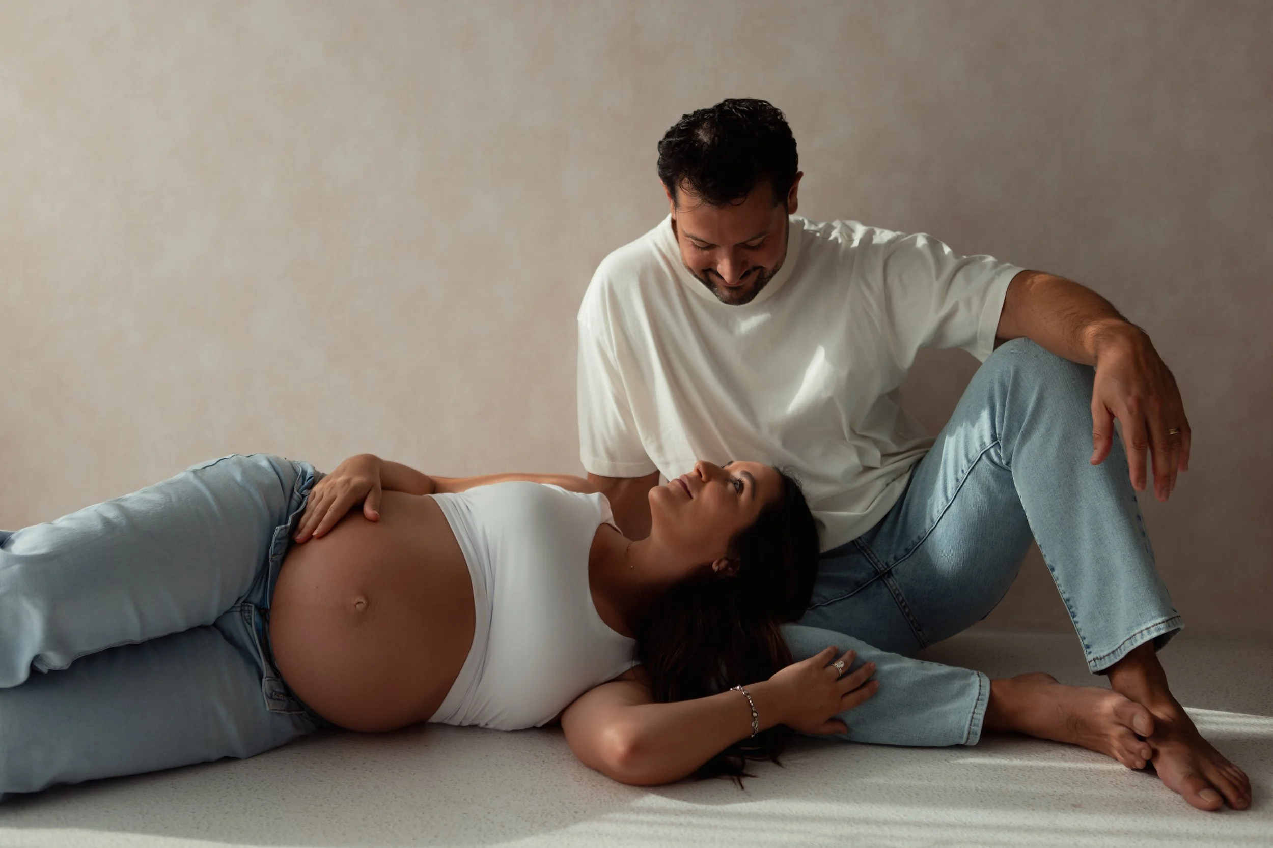 couples pregnancy boudoir photography Sarasota