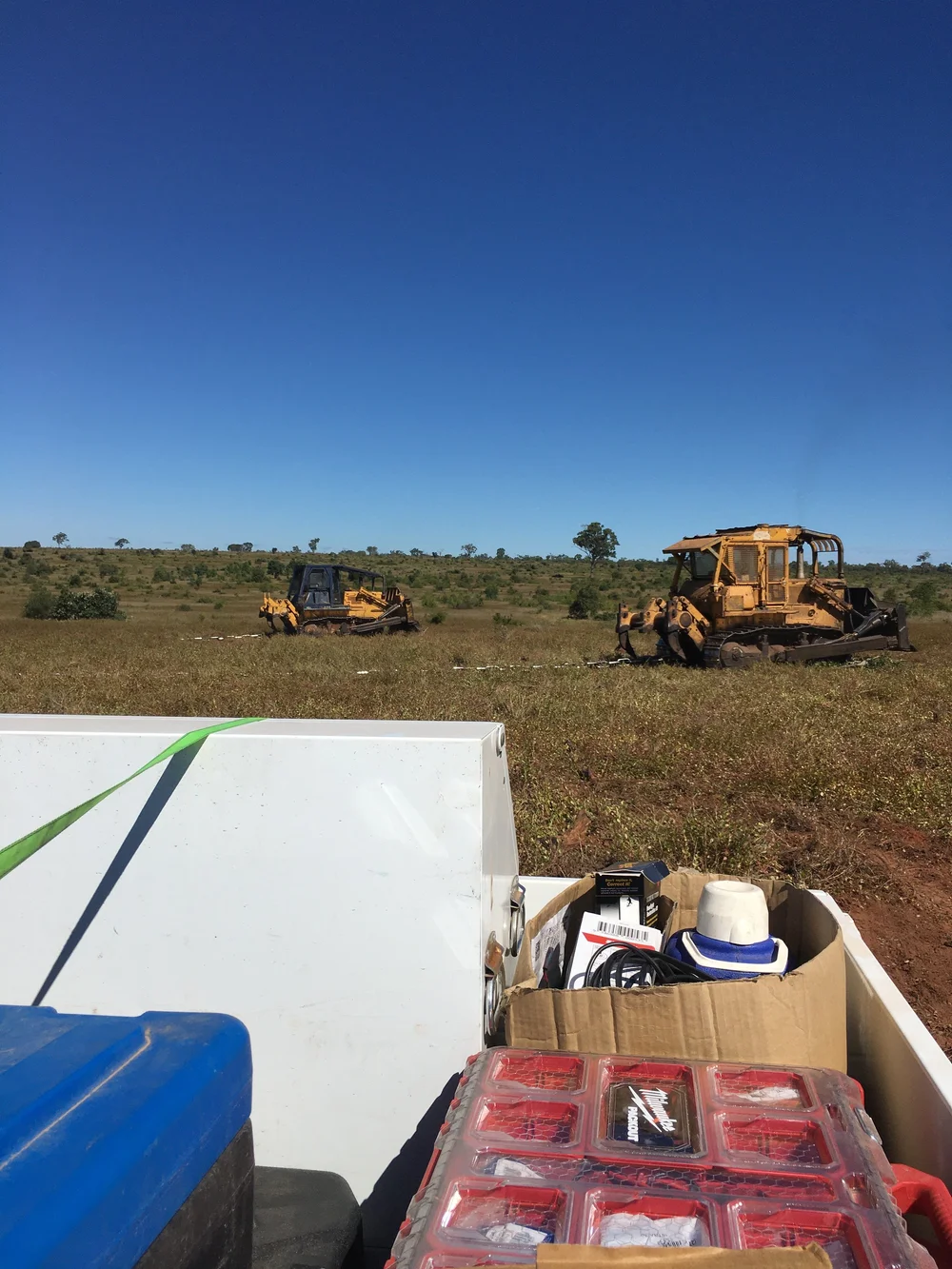 Hammer and Co Earthmoving