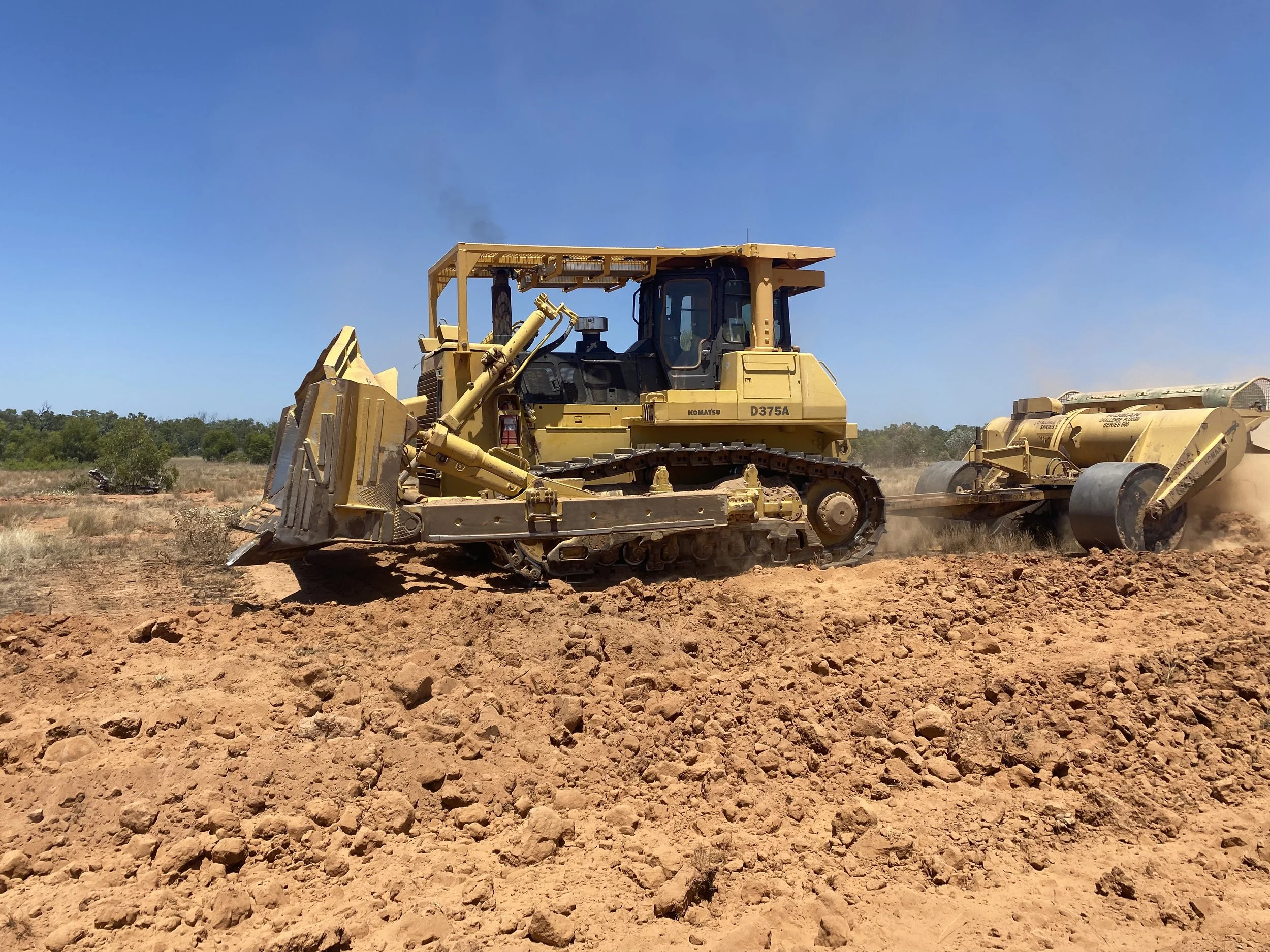Hammer and Co Earthmoving