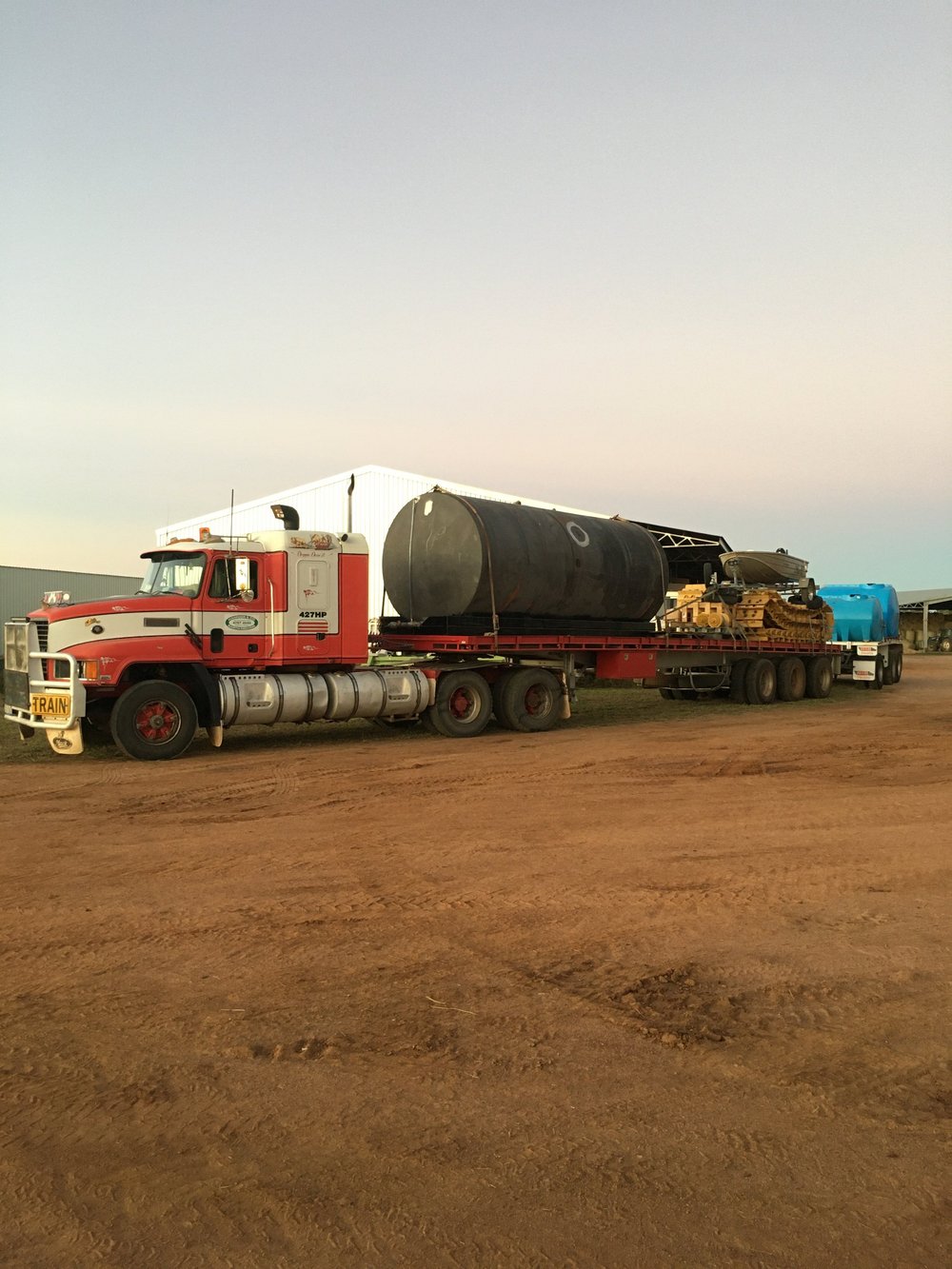 Hammer and Co Earthmoving