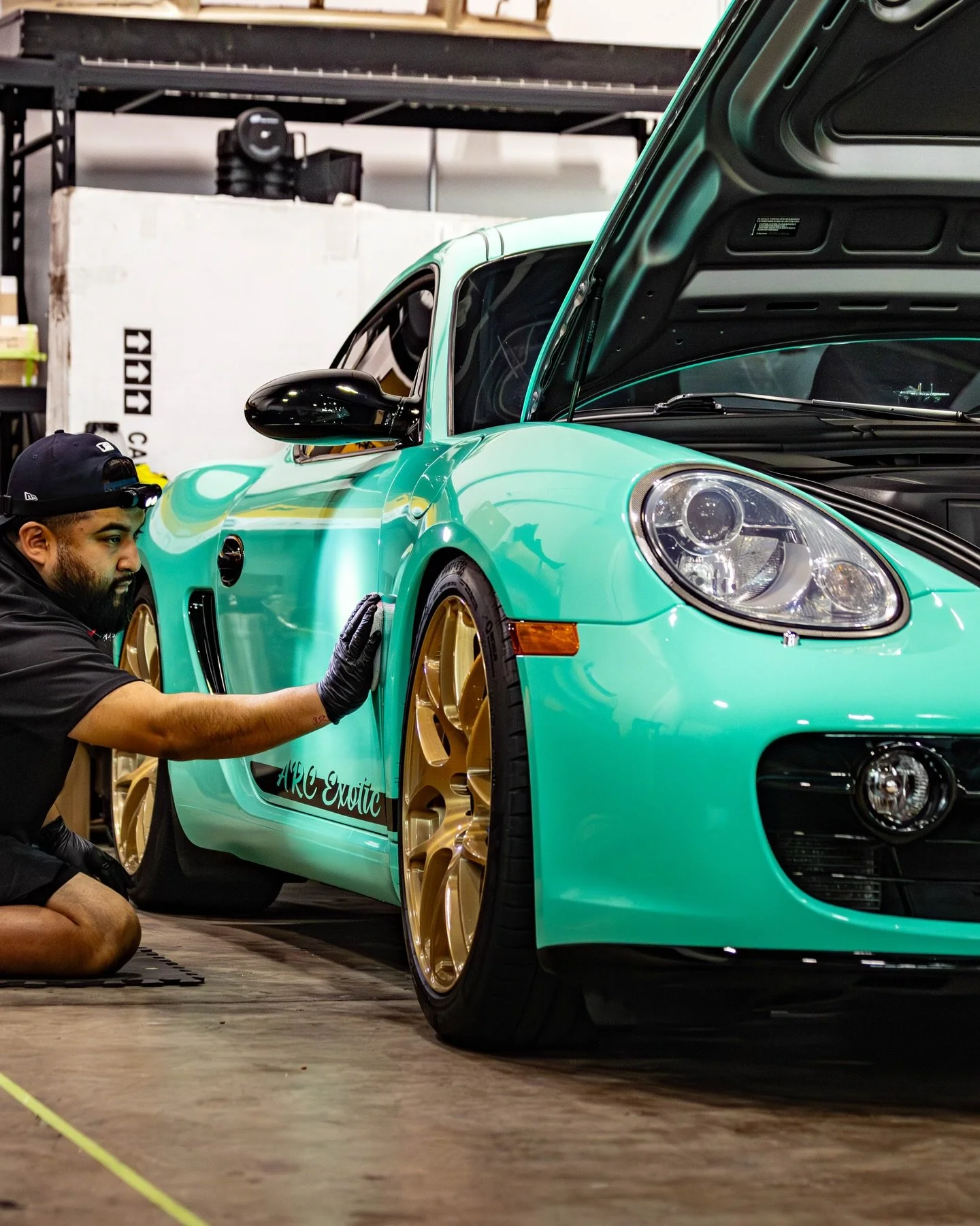 This 2006 Porsche Cayman S got a full Transformation!
- Full wrap in @Teckwrap Tiffany
- Installed @bcracingna DS coilovers 
- 15% tint on the sides and rear, 80% tint on the windshield as well as Windshield Protection Film on the outside
- We create