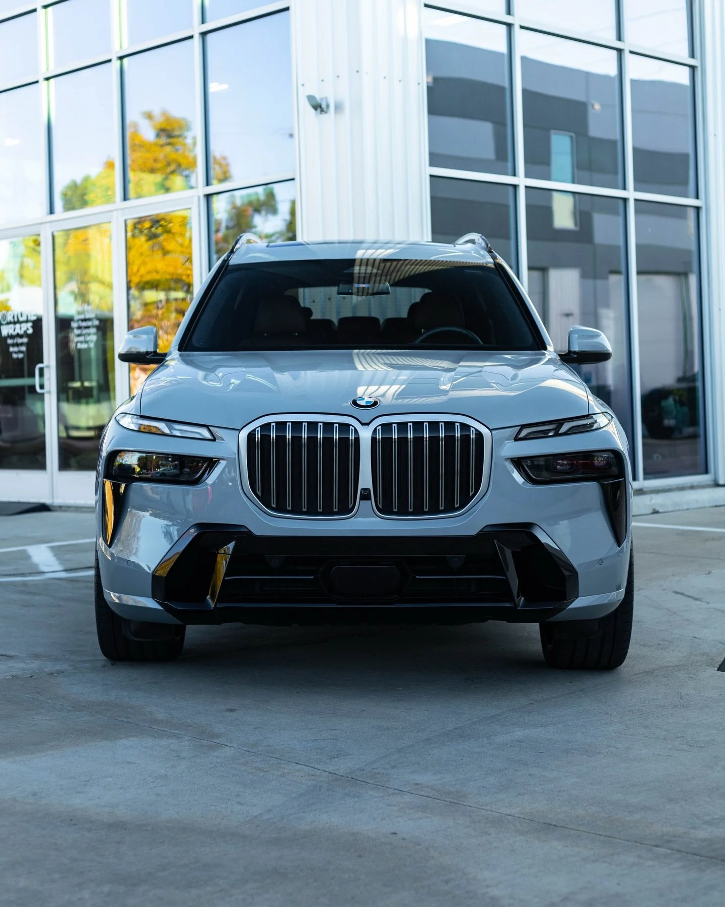 Fresh tint for this BMW 40i keeping the owners protected from harmful UV Rays. Plus a fresh ceramic coating, front end oof package and polishing the paint