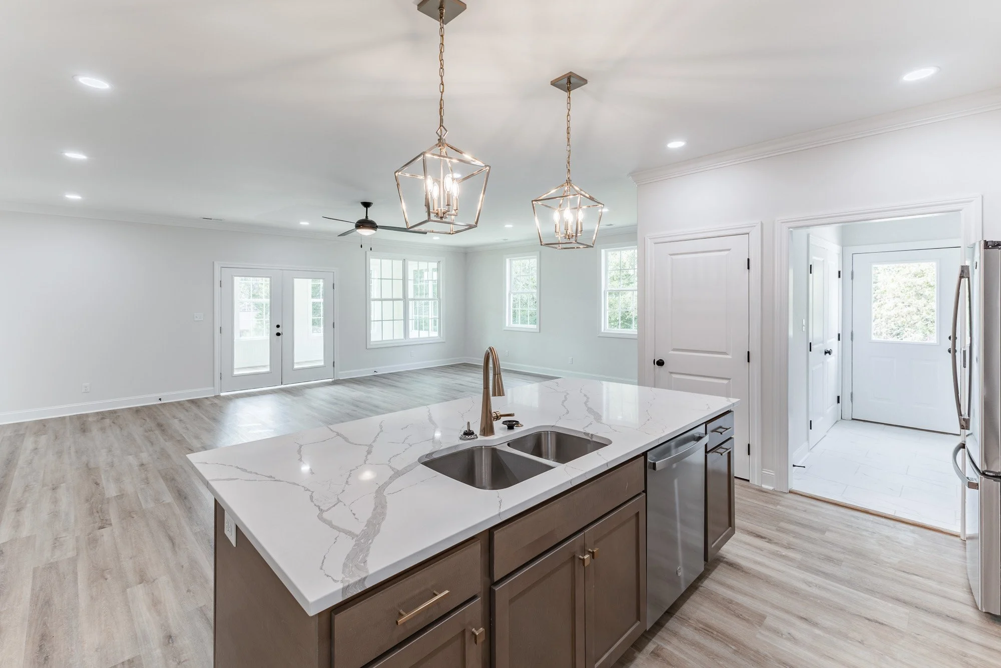 6509 Sparkling Dew Lane-Photos-13.jpg