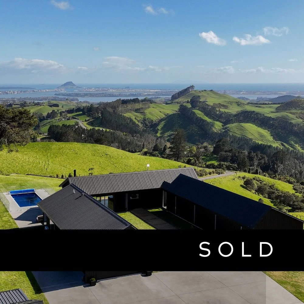  
 &nbspParamount 
 &nbsp668 Kaitemako Road, &nbsp Welcome Bay 
 