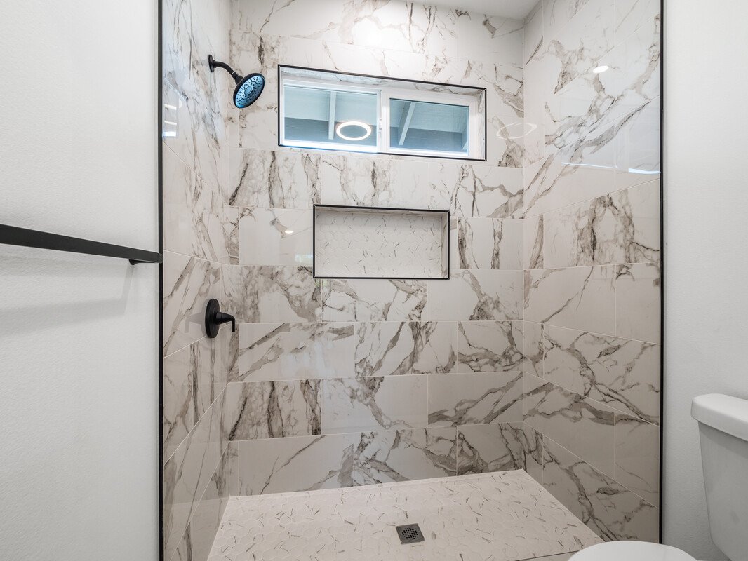 84_162158_Emerald_Drive65_mls.jpg