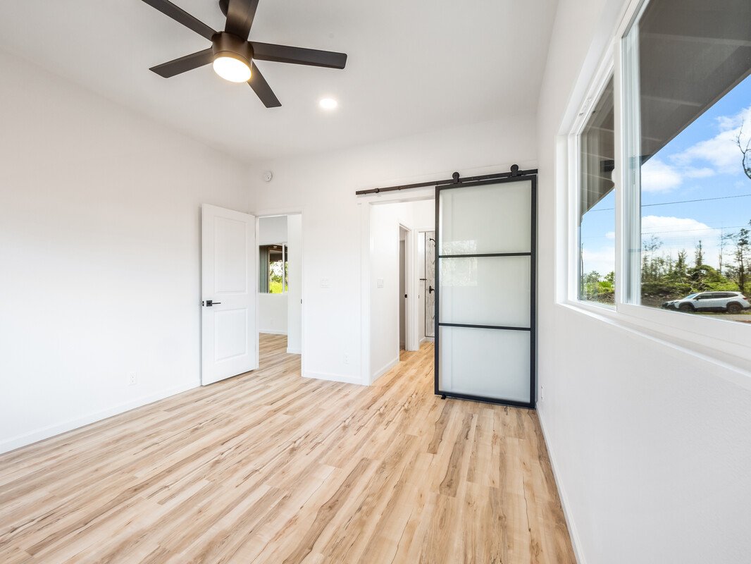 75_162158_Emerald_Drive56_mls.jpg