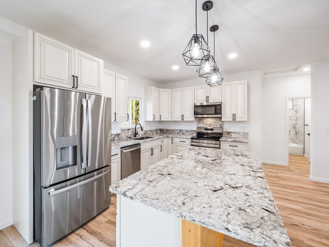 52_162158_Emerald_Drive33_mls.jpg