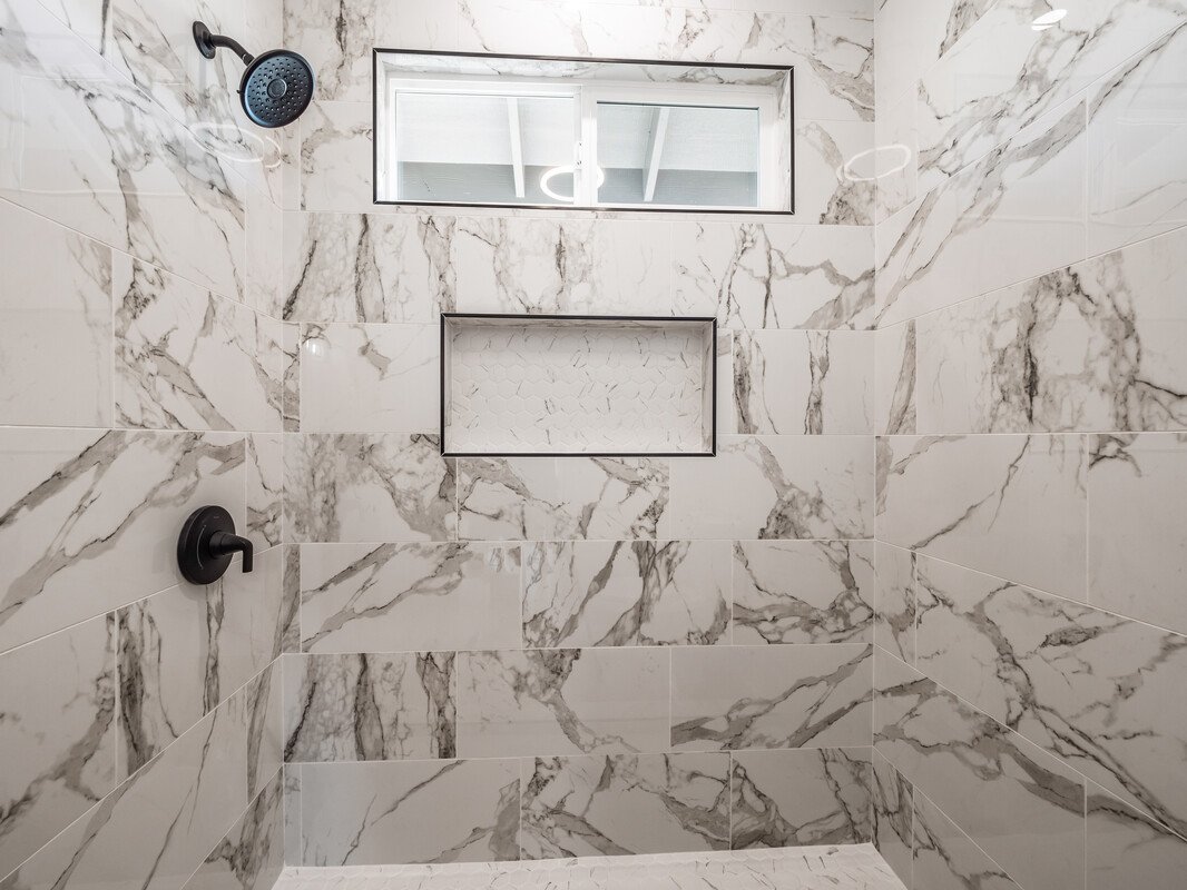 85_162158_Emerald_Drive66_mls.jpg