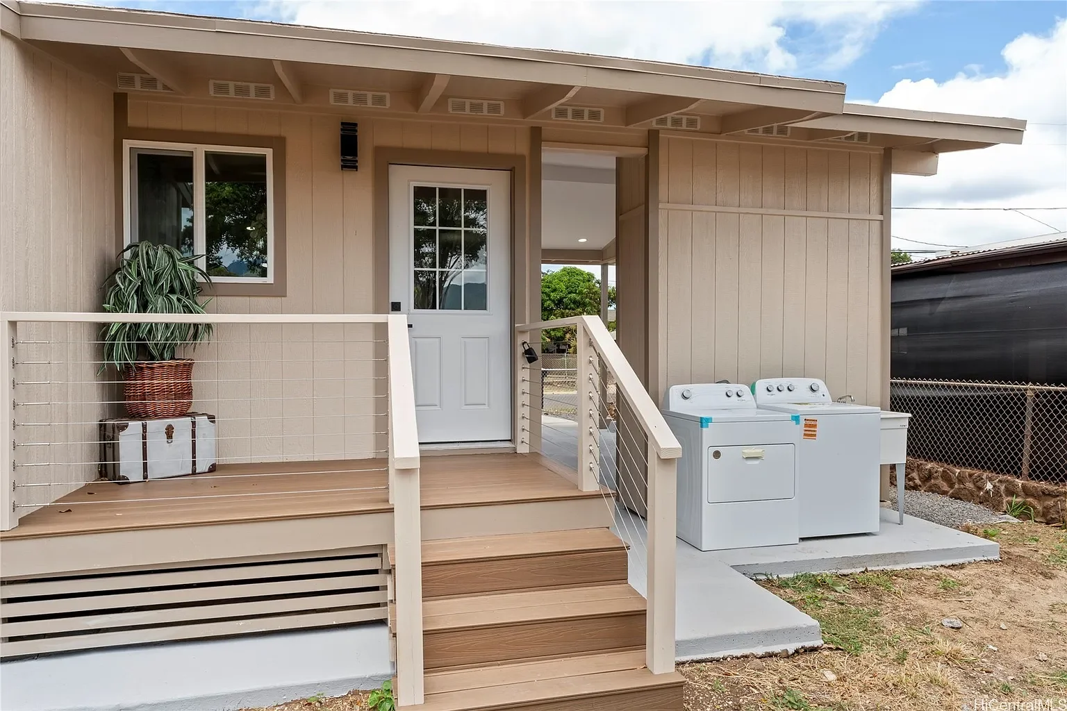 87-888 Waapuhi St - Listed