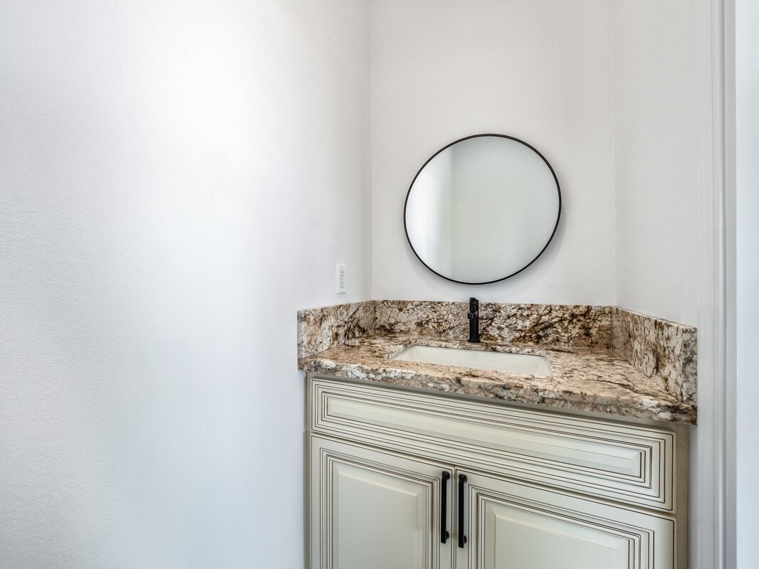 29_162158_Emerald_Drive10_mls.jpg