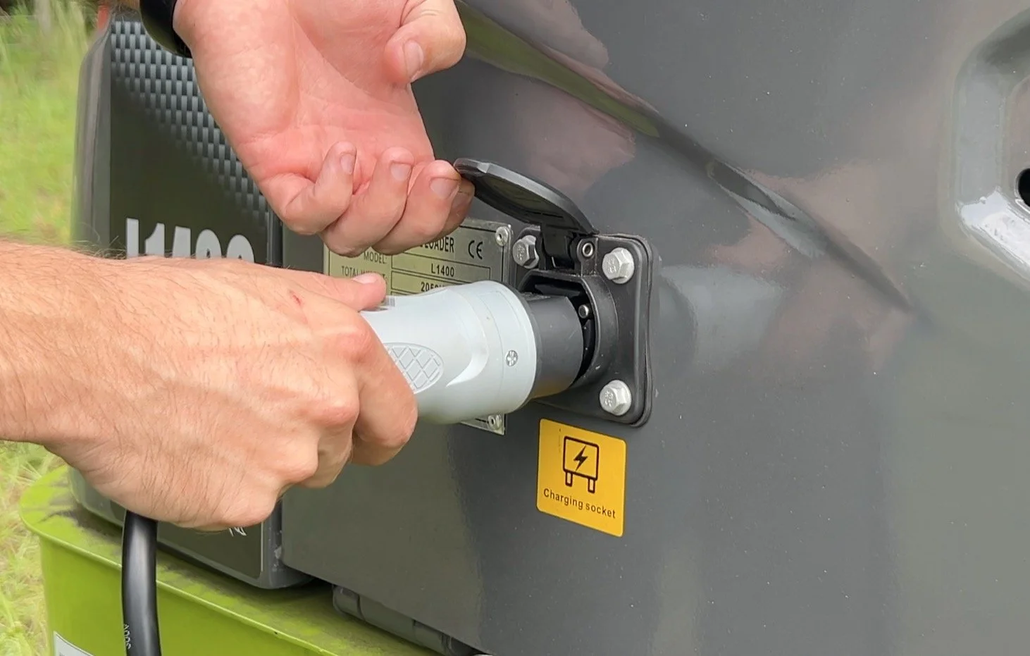 What to do if Your Electric Tractor or Loader Runs out of Charge in the Field