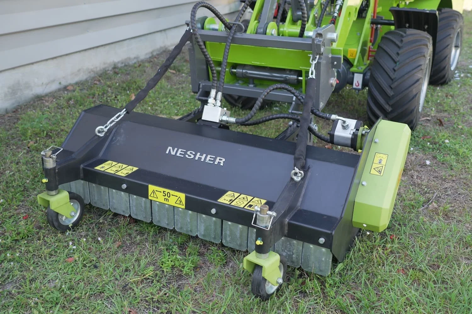 NESHER-flail-mower-l1400-3.jpg