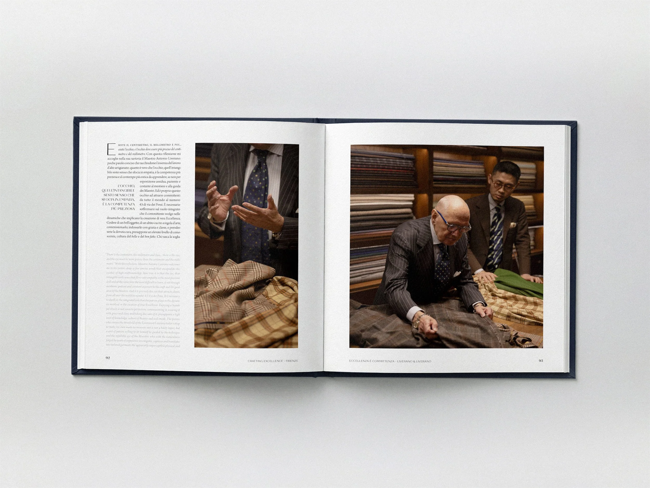 Esempio di progettazione grafica bilingue per il libro Crafting Excellence: bilanciamento tra testi in italiano e inglese e ampi spazi bianchi.