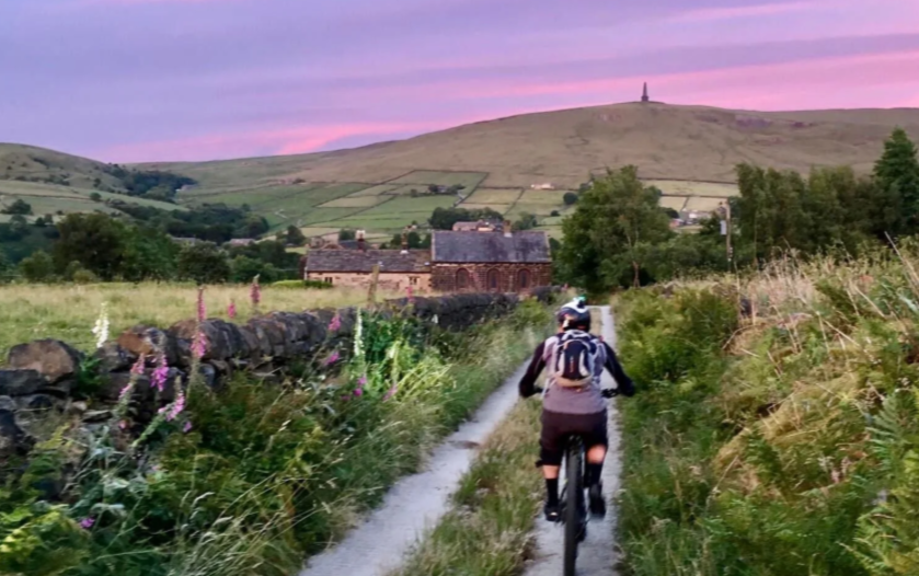 View Stoodley Pike.png