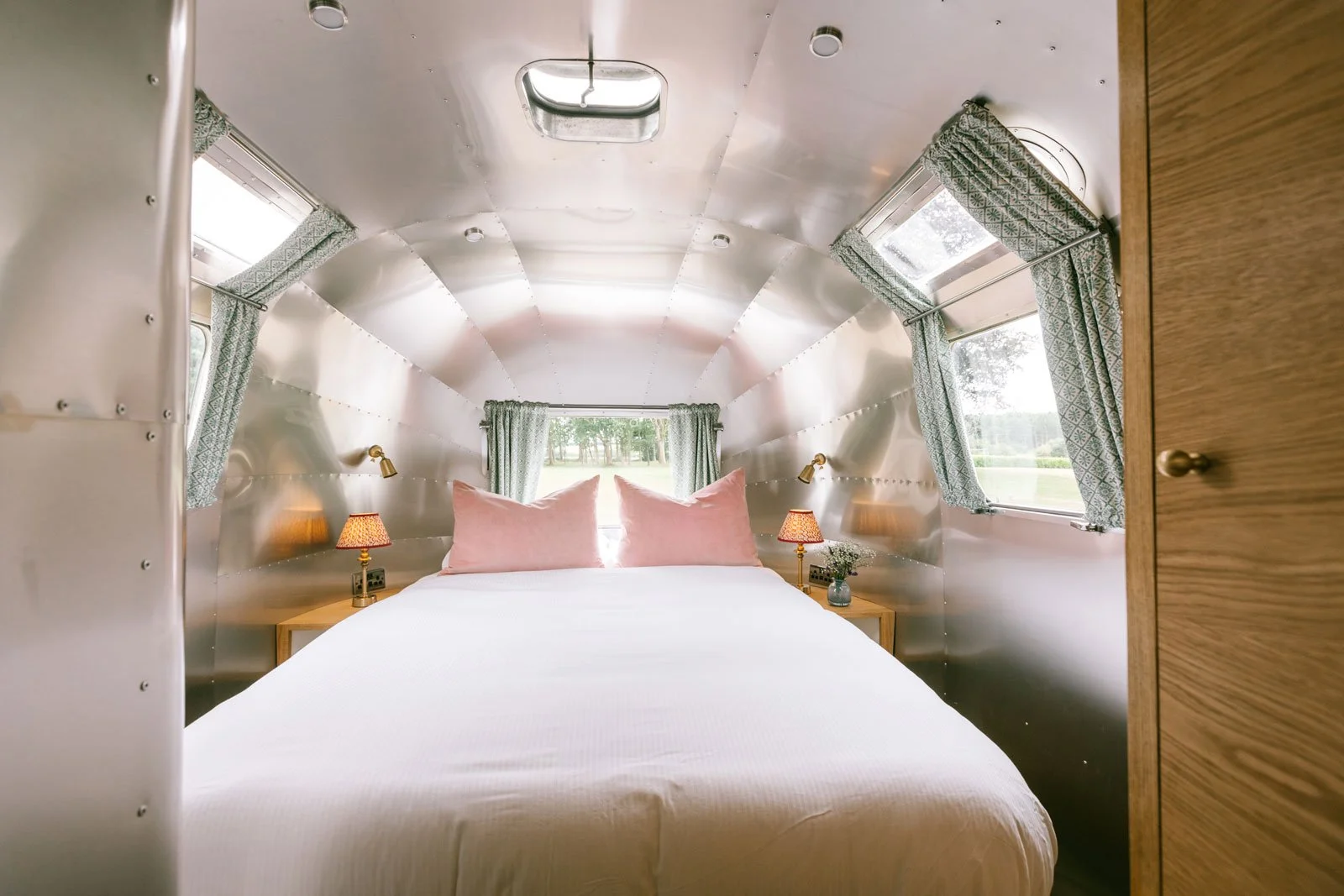 The-Airstream-9.jpg