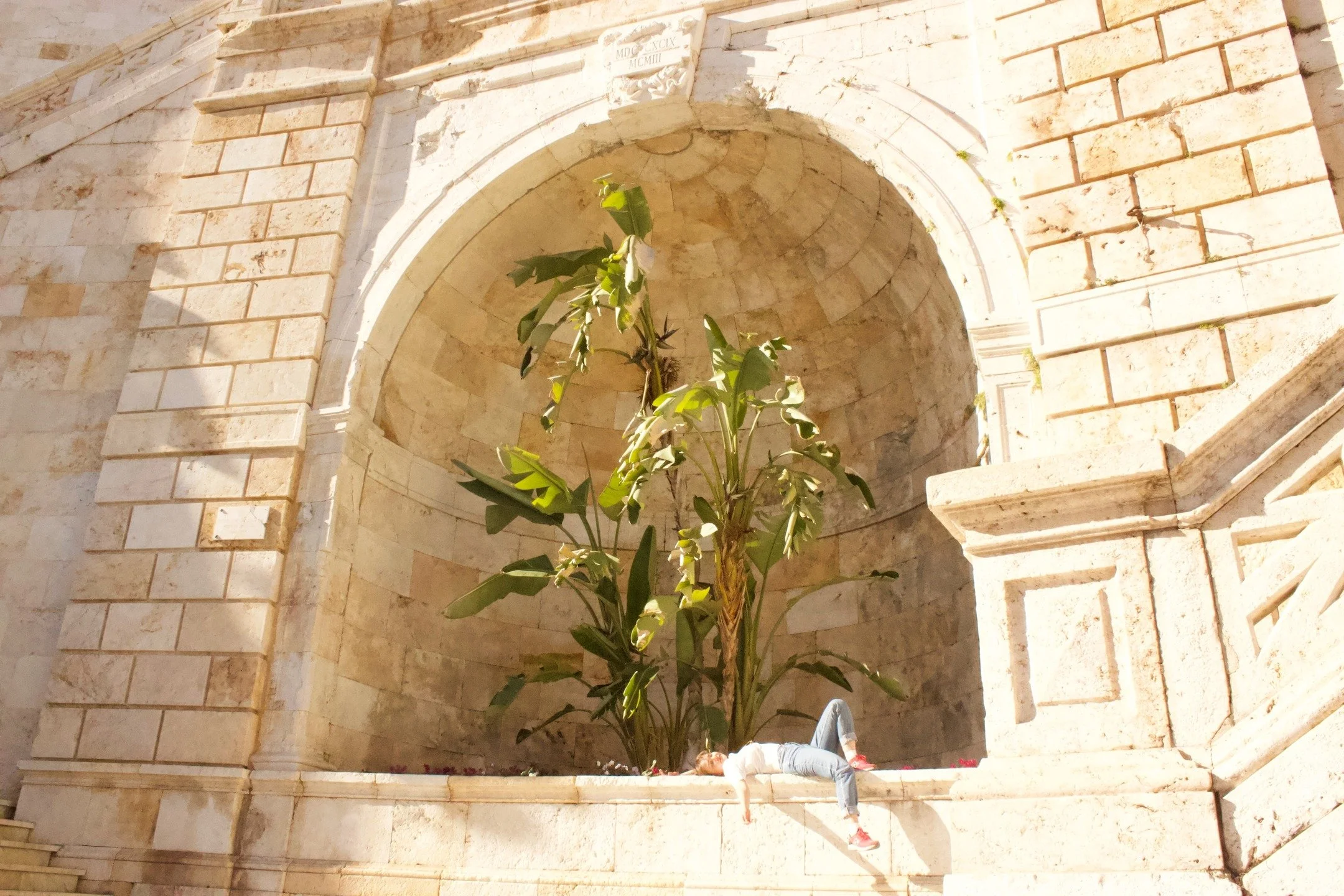 💤 Secret to Longevity: Siesta 💤
In the Nordics, napping isn&rsquo;t really a thing for adults. But in the south, it&rsquo;s a basic part of life: after a morning of work and a hearty lunch, it&rsquo;s time to rest. The ideal nap length, between 20 