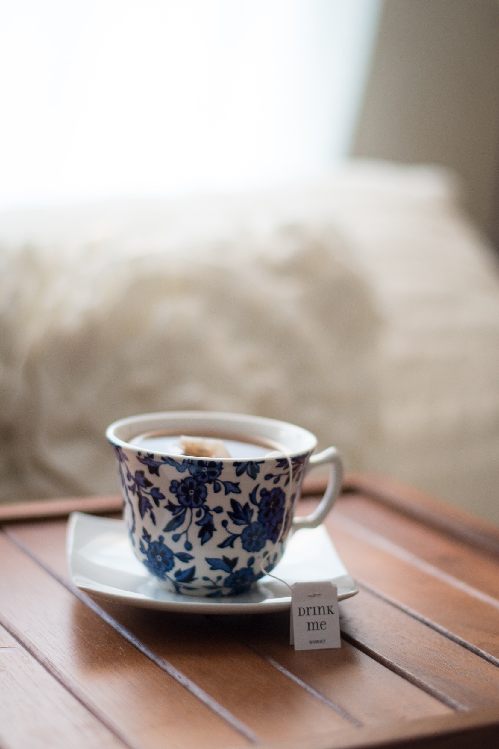How the Teacup Meets the Wood