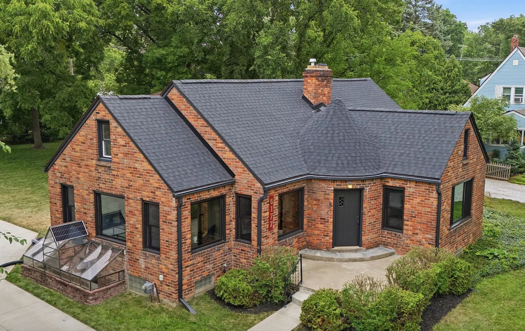 6177 Livernois Road, Troy