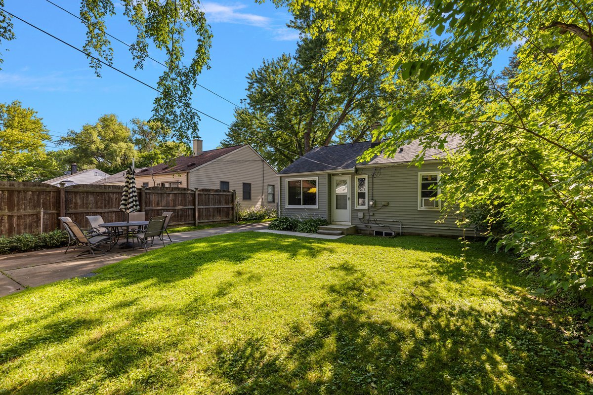 3221 Goodrich St-13.jpg