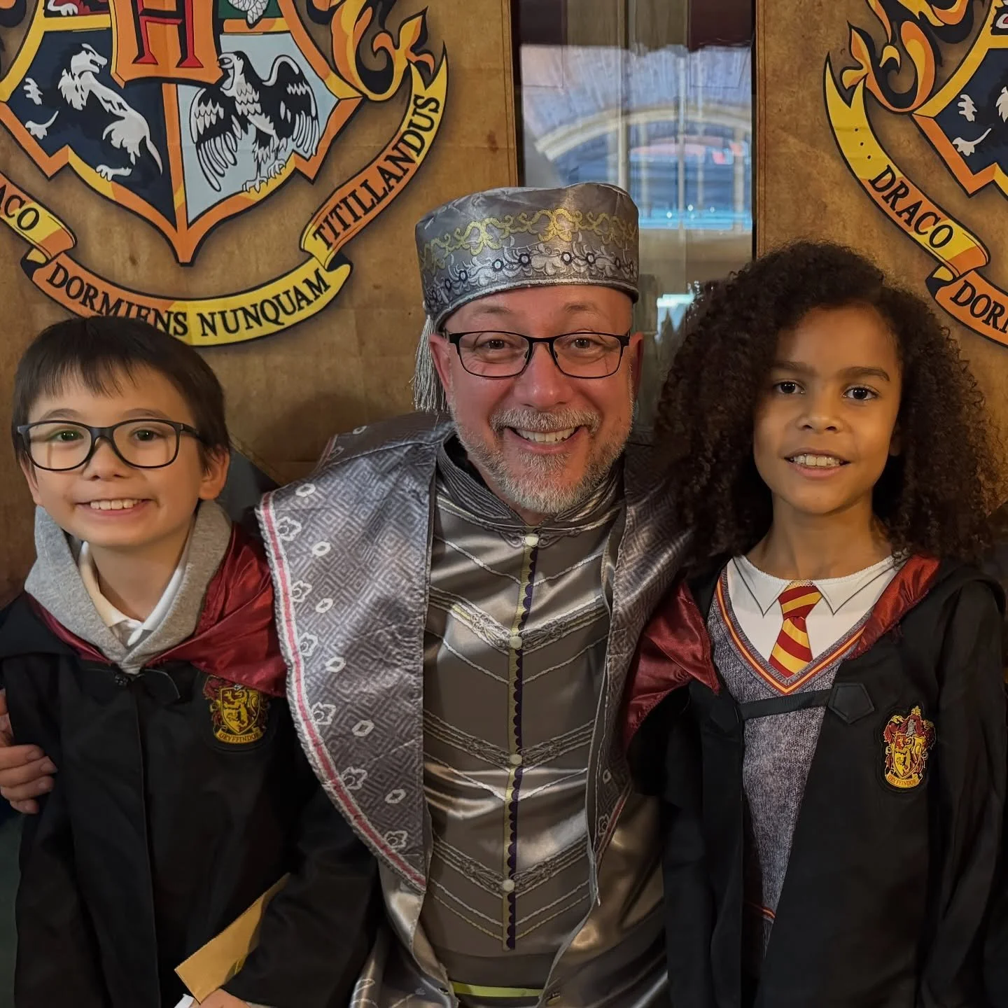 Hogwarts at The Priory! A huge thank you to @selwynhouseschool PVA for generously lending us the props and d&eacute;cor that helped bring the magic to life. Your support made our Hogwarts transformation truly magical! 

Un immense merci &agrave; la P