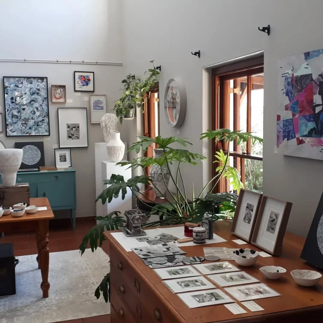 Are you coming to Solo Studios this weekend? We would love to see you!

@solostudiosrk promises to be a weekend filled with galleries, artist studios, talks, guided walks, great food and wine, and live music, all in the charming Riebeek Valley, less 