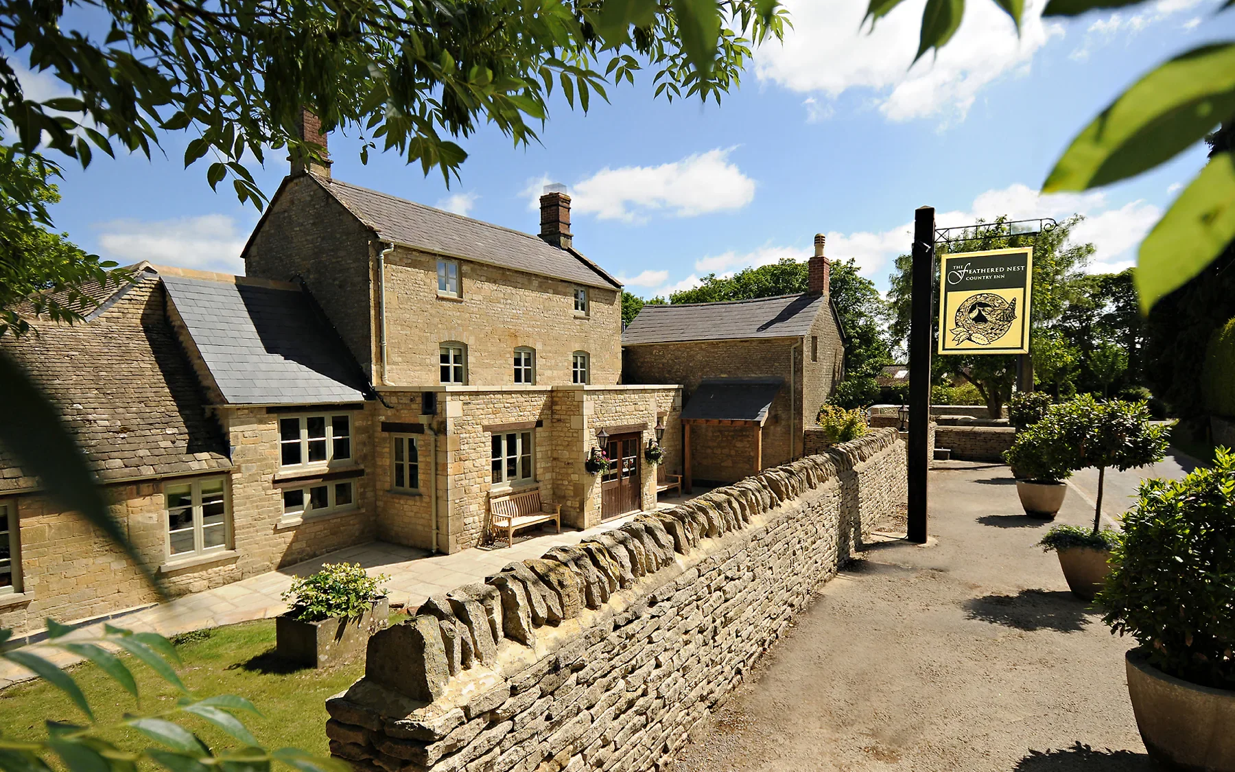 feathred-nest-cotswolds-exterior.webp