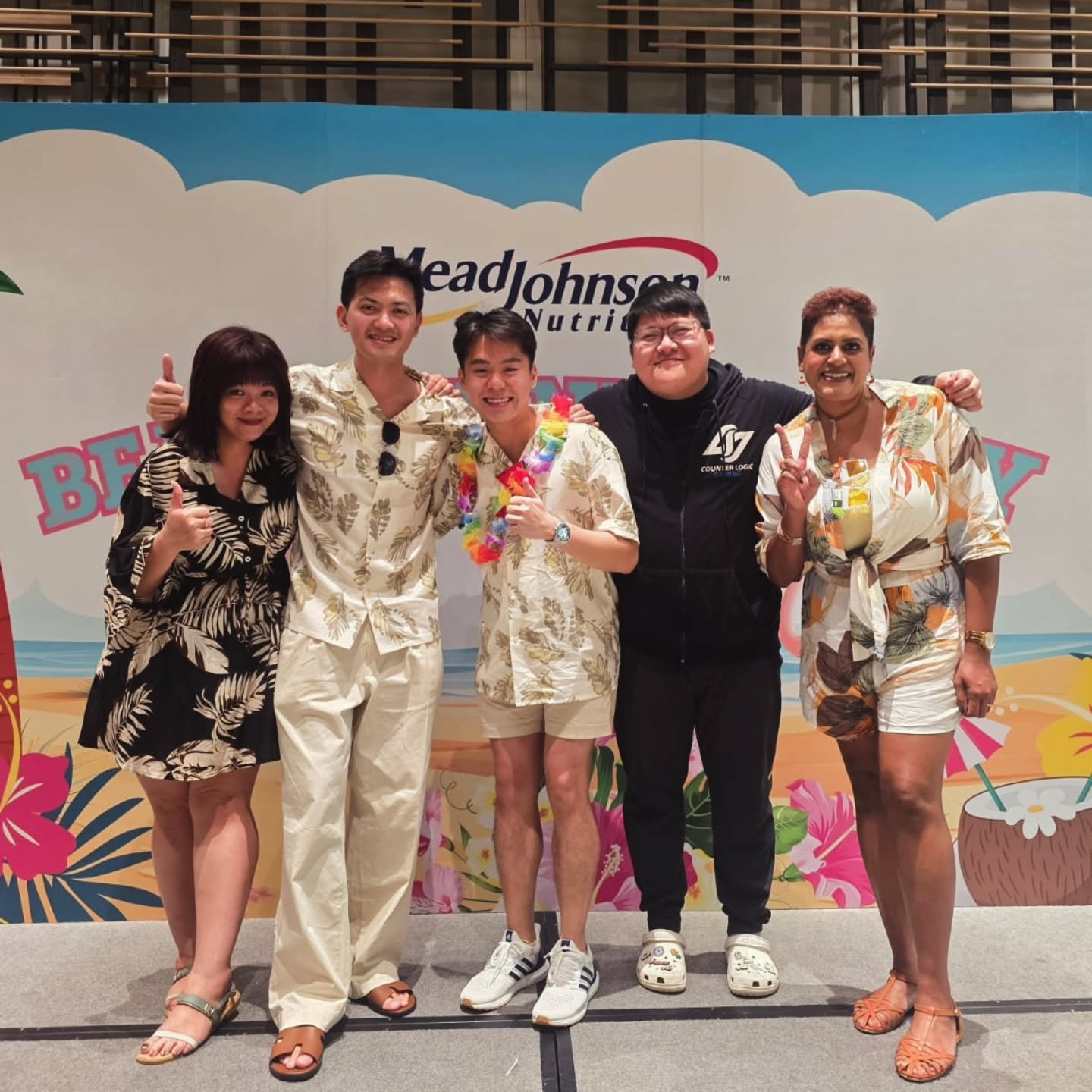2nd Year hosting for Mead Johnson 🤩🤩
Thank you for your support since the 2019 @xiaowe1 🙏🙏

Looking forward to hosting for the team once again next year hurhur

#emceednd 
#emcejasontan 
#emceesg
#anotherdayanotherslay