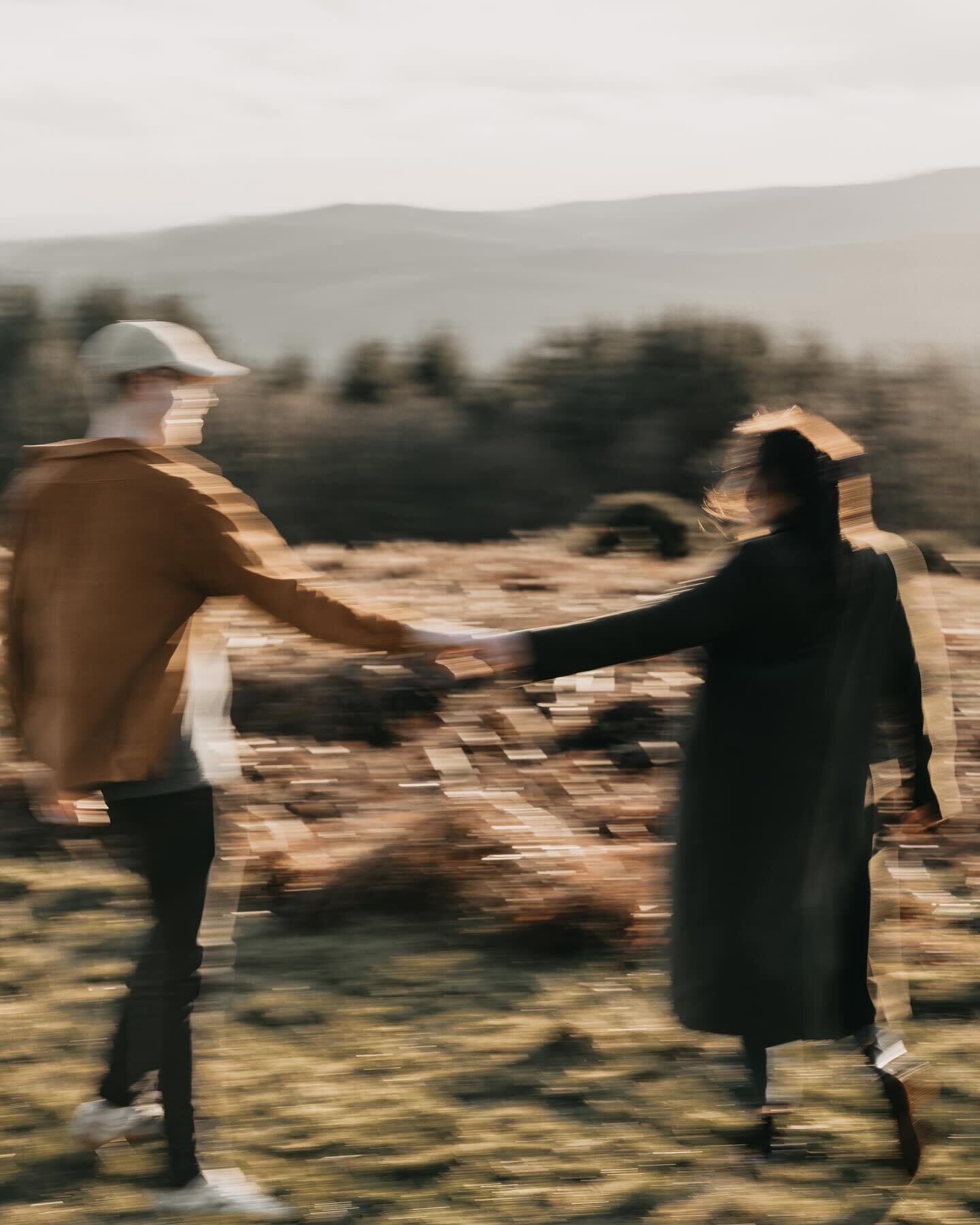 Sophie 💍 Tom

Not sure where the beautiful weather came from but it didn&rsquo;t disappoint! A million percent luck but I&rsquo;ll take it! A beautiful location, surrounded by panoramic views and wild horses. What more could you ask for..

#engageme