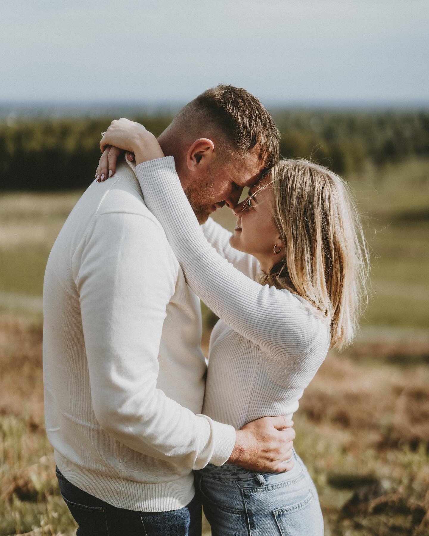 A sunny and surprisingly warm bank holiday engagement shoot with Phoebe and Marco (&amp; Pumba 🐶) this weekend.

I firmly believe the British weather owes us a good streak of warm consistent weather now until the end of the summer at least! 😎 who&r