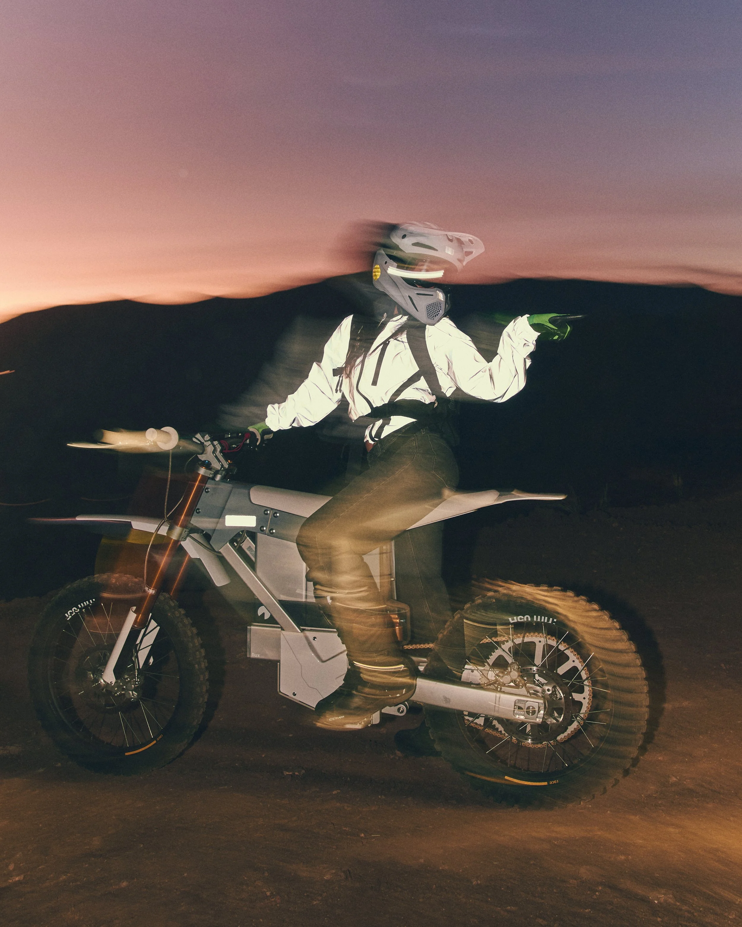 Sagaxyx_squier_1158 (1).jpg