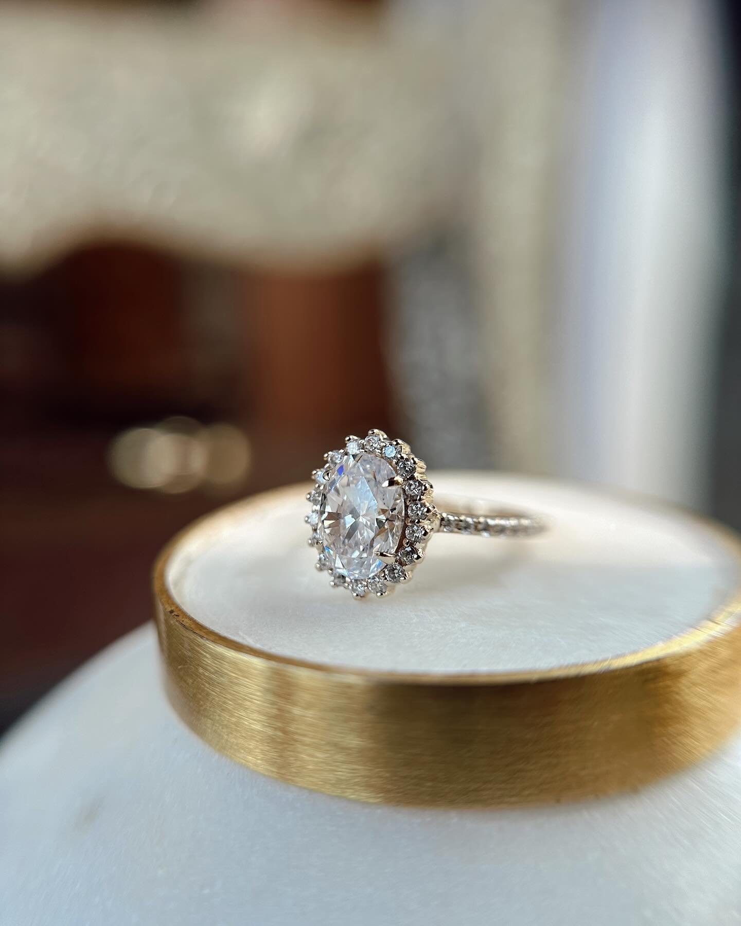 Something about a halo ✨
.
.
.
.
.
.
#giadorfinejewelry &nbsp;#nashvillejeweler #nashvillefashion #shoplocalnash #nashvillelocal #nashville #finejewelry #futureheirlooms #engagementring #halo #ovaldiamond #bespoke #custom #customjewelry #handmade #ar